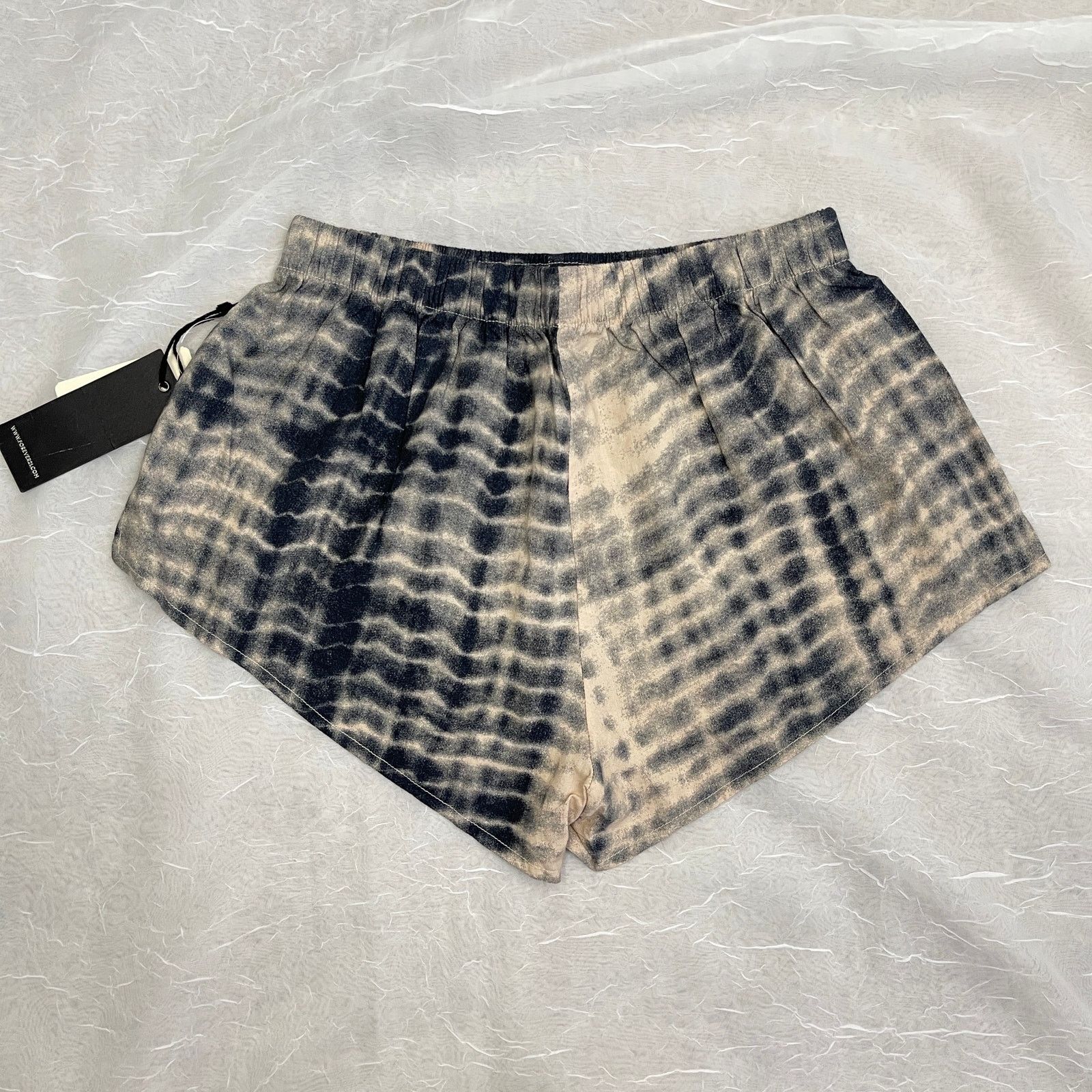 Forever 21 Taupe Charcoal Stripe Dye Dolphin Shorts Forever 21 XS NWT Size 23" - 20 Thumbnail