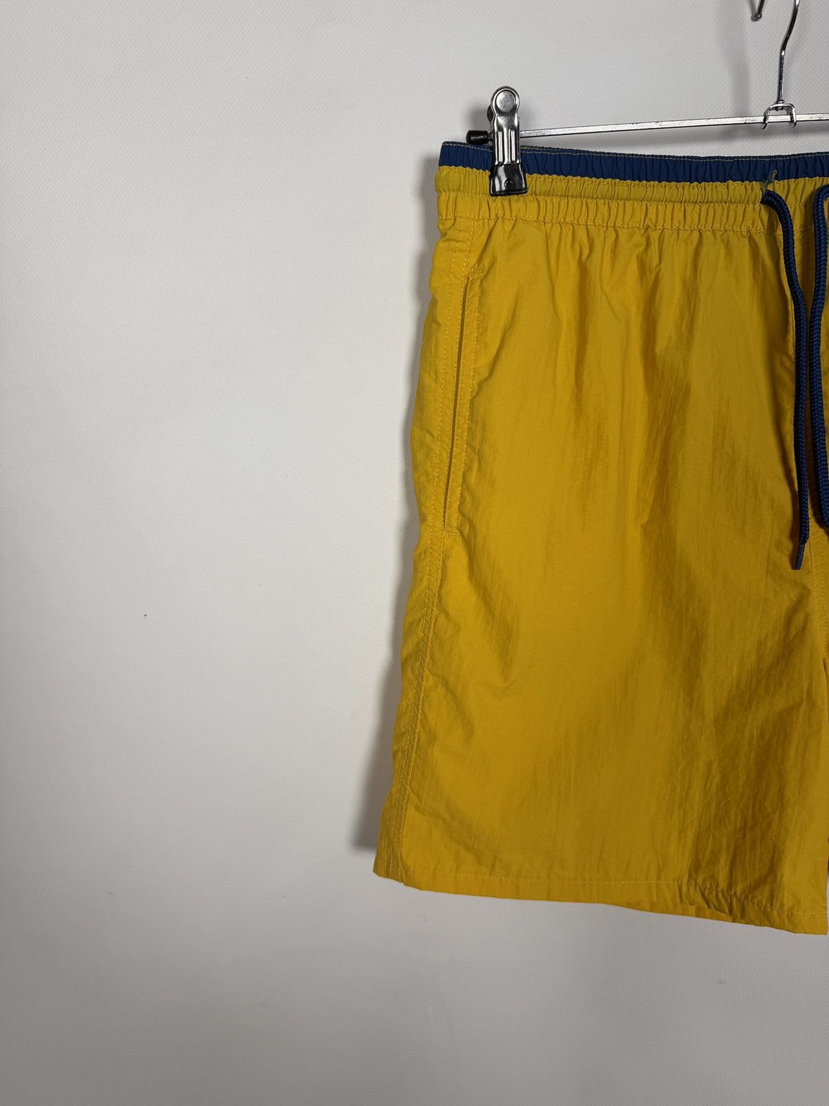 Avirex Men’s Avirex Shorts USA Flag Logo Athletic Swim Army Size M Size US 34 / EU 50 - 3 Thumbnail
