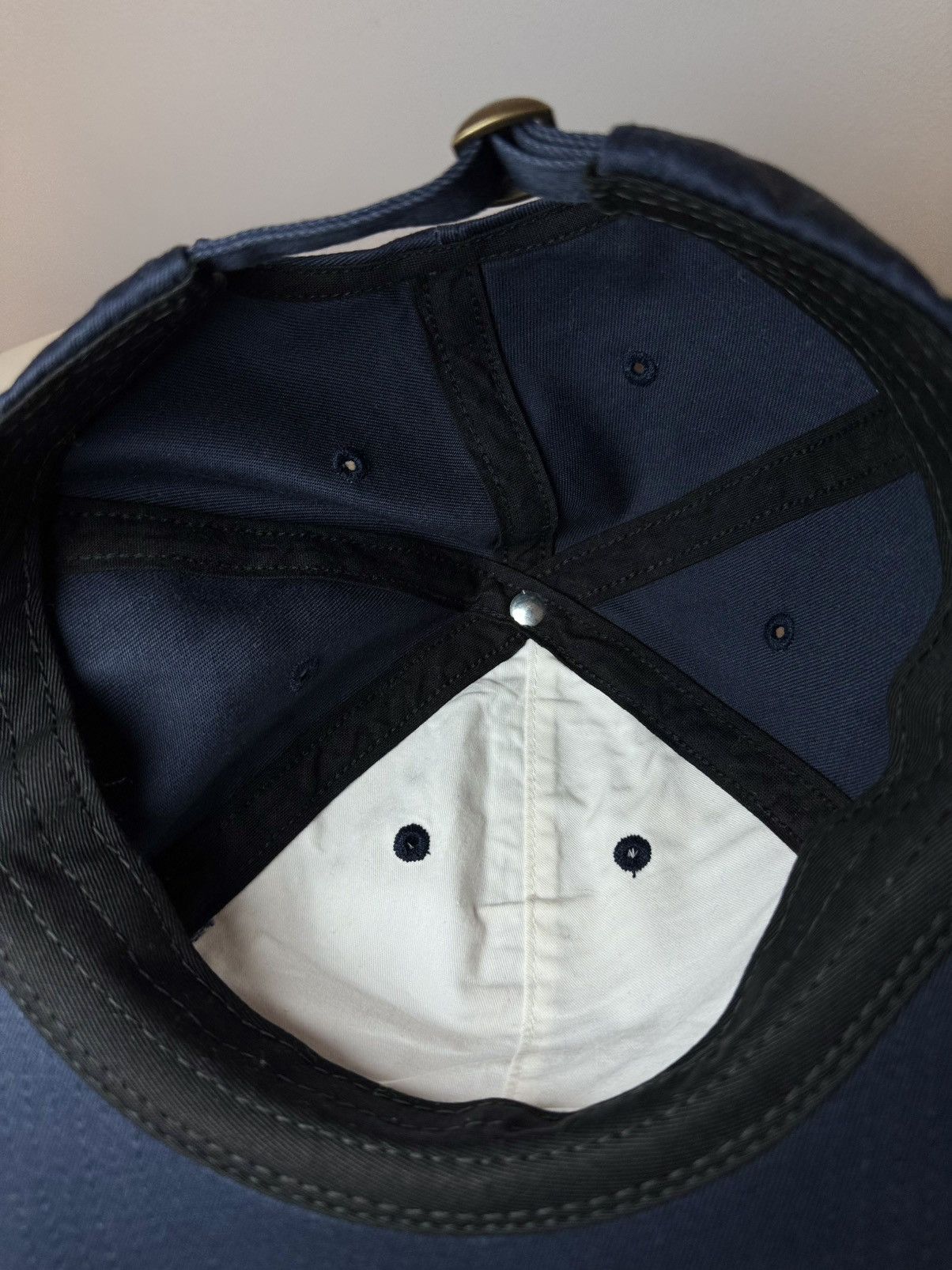 Supreme Supreme Embossed Logo 6-Panel Navy – Made in USA Size ONE SIZE - 5 Thumbnail