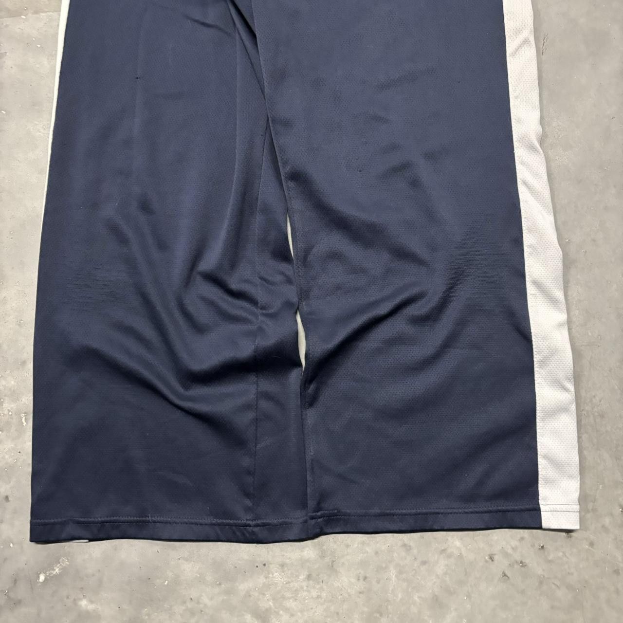Japanese Brand × Vintage Crazy Vintage Y2K/2000s Navy Blue White Striped Essential Sweatpants! Size US 34 / EU 50 - 4 Thumbnail