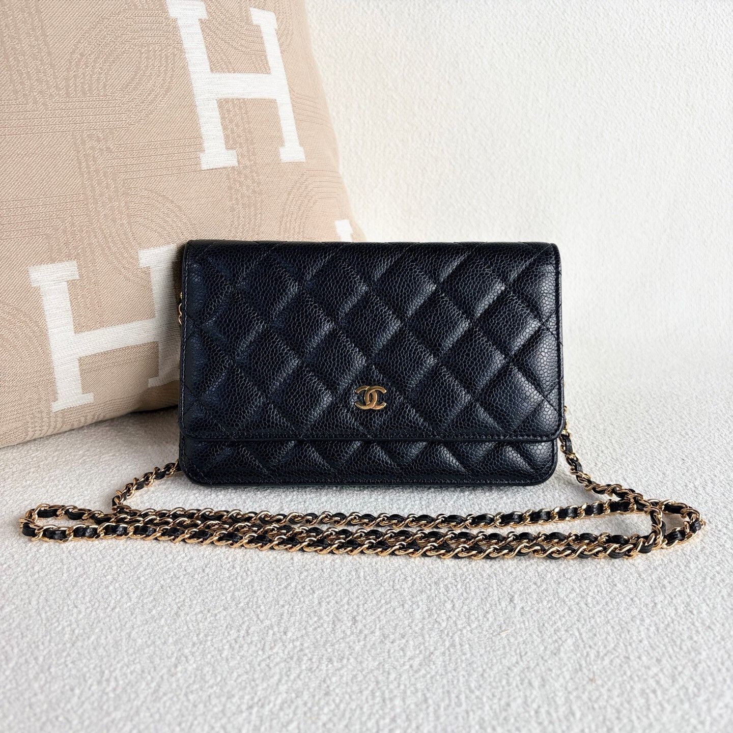 Chanel Pre-loved Bag Very good condition Size ONE SIZE - 1 Thumbnail