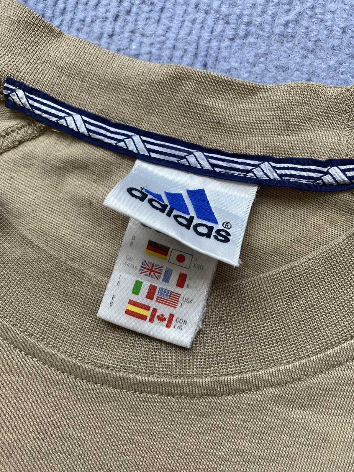 Adidas Vintage 1999/2000 Adidas Beige Embroidery Tee✨ Size US L / EU 52-54 / 3 - 5 Thumbnail