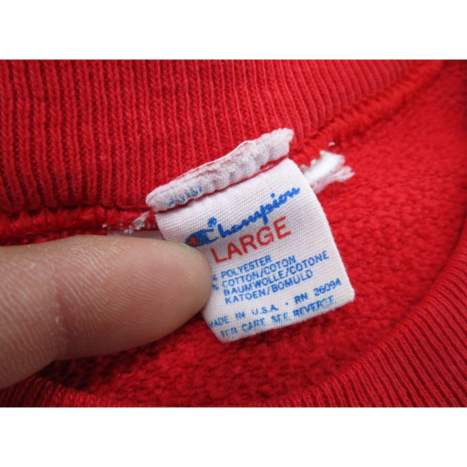 Champion VINTAGE University of Wisconsin Platteville Raglan Sleeve Sweatshirt Hoodie SZ L Mens Red Pullover Sports University 80s Size US L / EU 52-54 / 3 - 3 Thumbnail