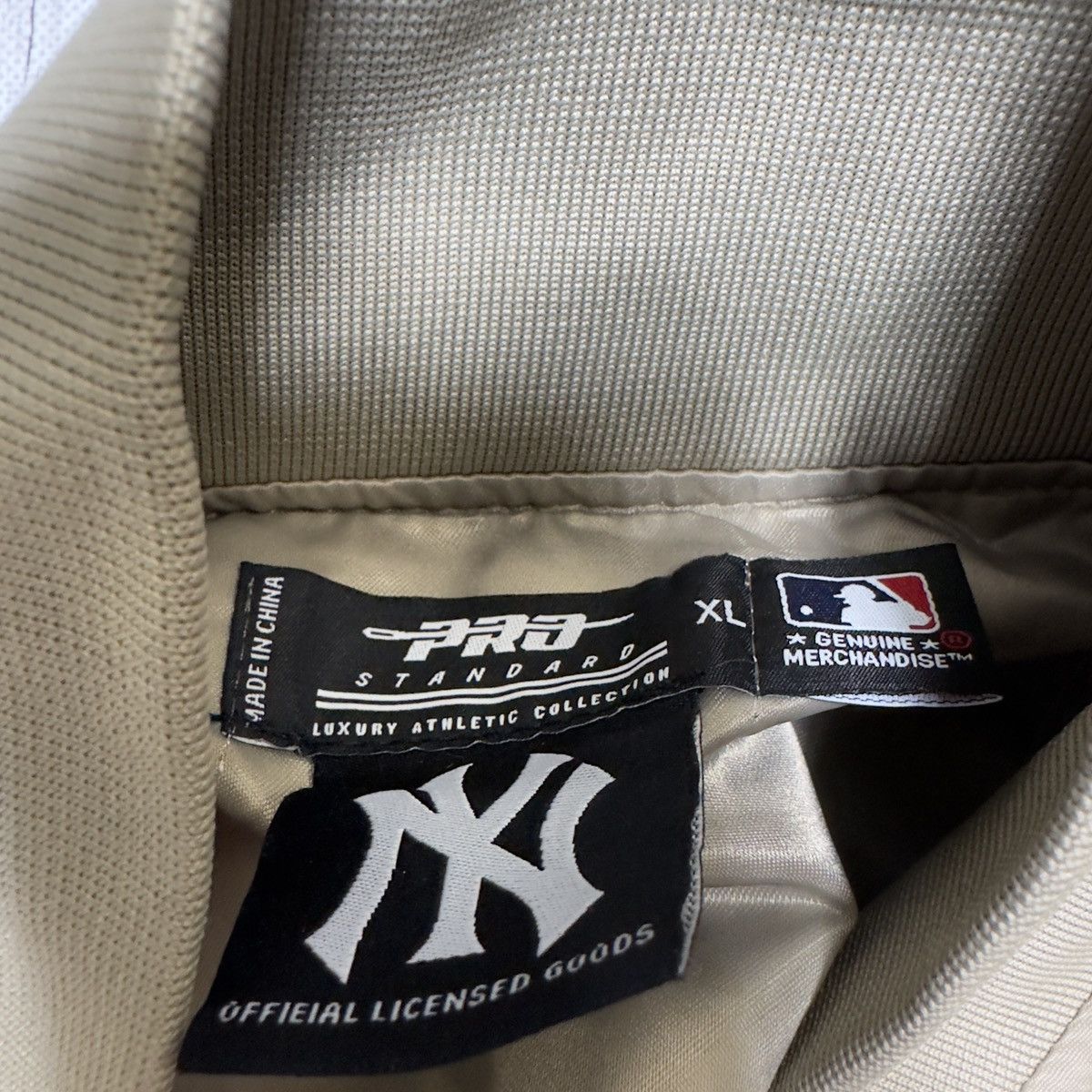 MLB × New York Yankees × Pro Standard New York Yankees jacket Size US XL / EU 56 / 4 - 4 Thumbnail