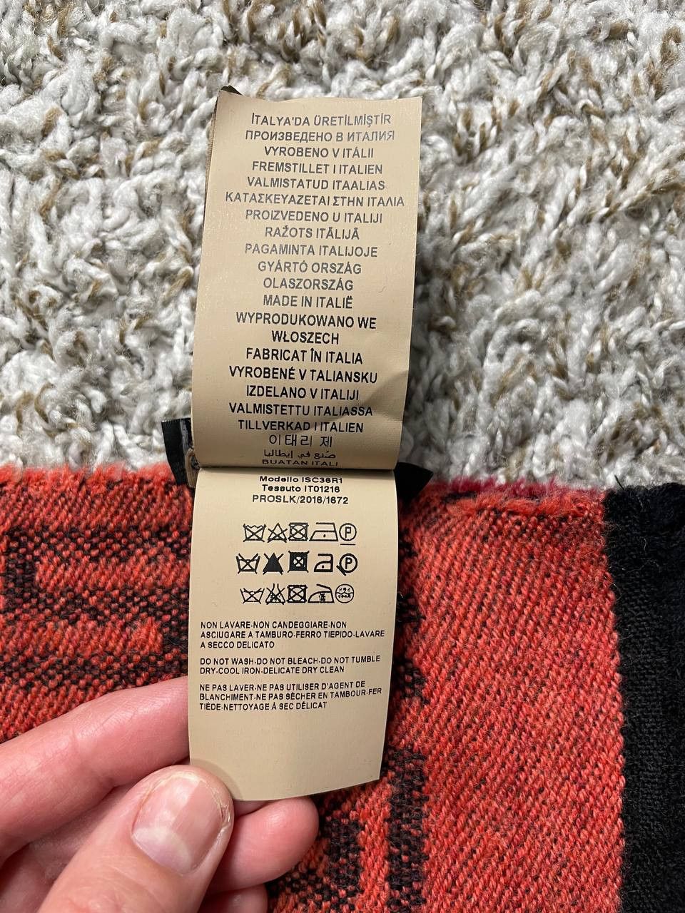 Versace Versace Red Black Wool Reversible Versace Pattern Scarf Size ONE SIZE - 8 Thumbnail