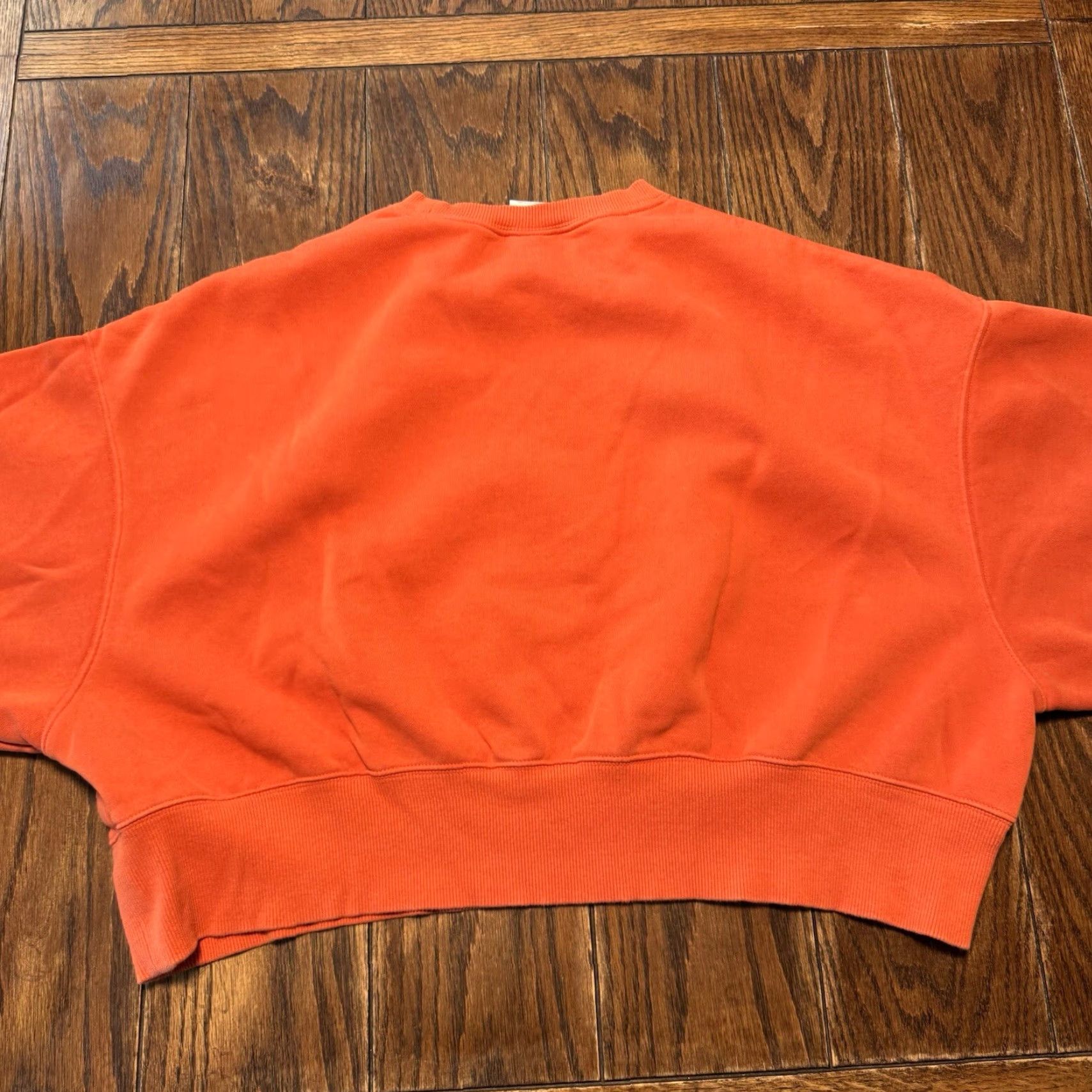 Nike VINTAGE Nike Y2K Crewneck Orange Crop Top Sweatshirt Center Swoosh Embroidered Small Size S / US 4 / IT 40 - 6 Thumbnail