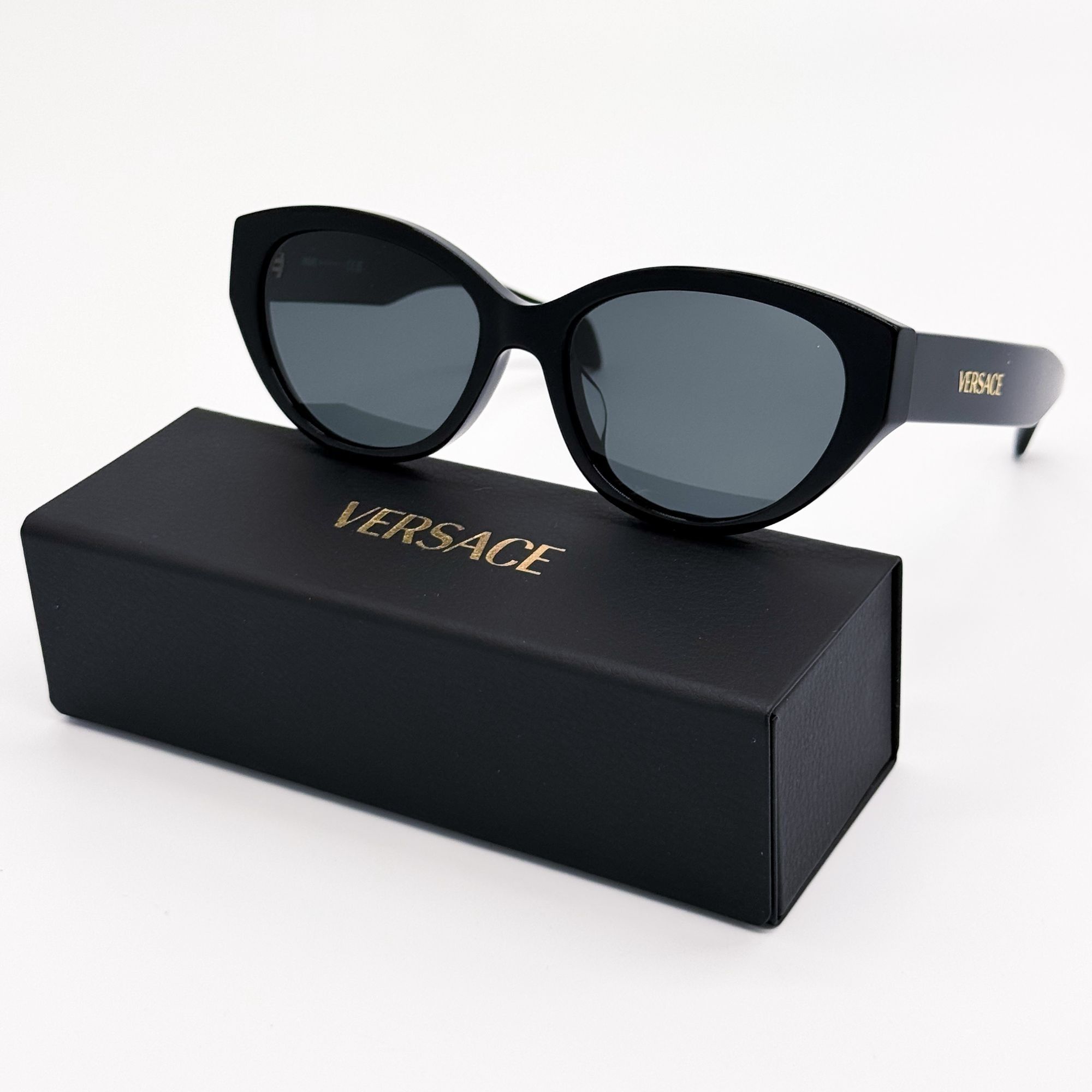 Versace NEW VE4495D GB1/87 VERSACE BLACK WOMEN SUNGLASSES MOD 4495U Size ONE SIZE - 1 Thumbnail