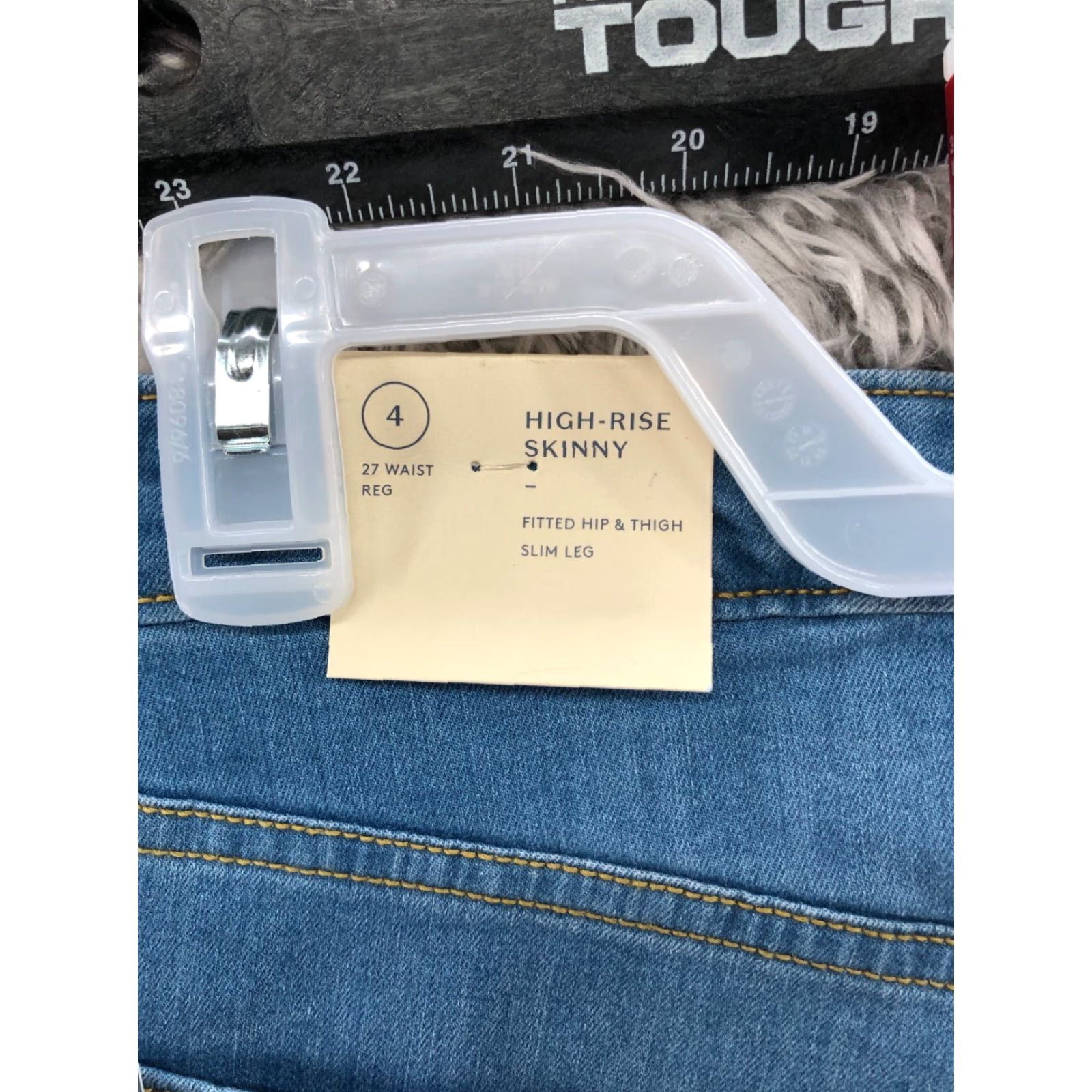 Vintage Universal Thread Jeans Skinny 4 Womens High Rise Dark Blue Denim 5-Pocket Stretch Regular Cut Tapered? Size 27" / US 4 / IT 40 - 7 Thumbnail