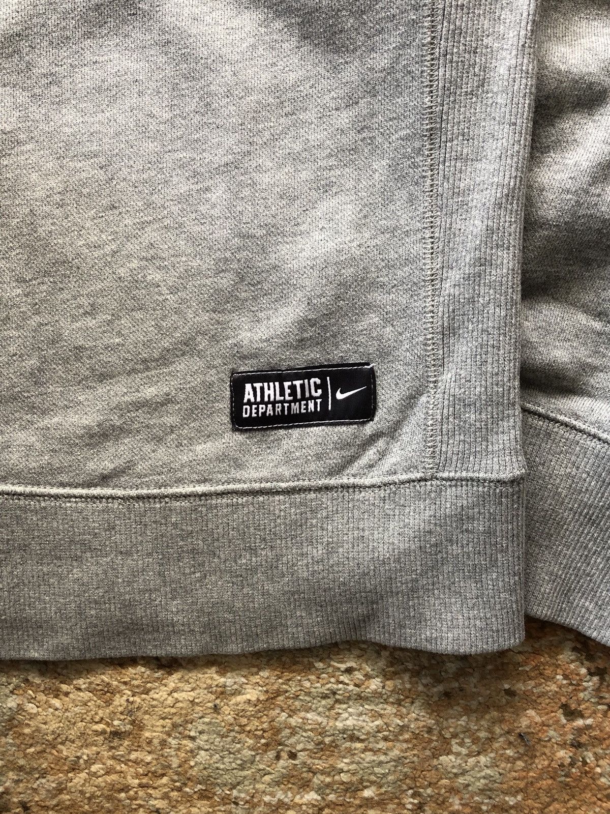 Nike × Vintage 🦈 NIKE RETRO SWEATSHIRT ATHLETIC DEPARTMENT BIG CENTRAL LOGO Size US XL / EU 56 / 4 - 4 Thumbnail
