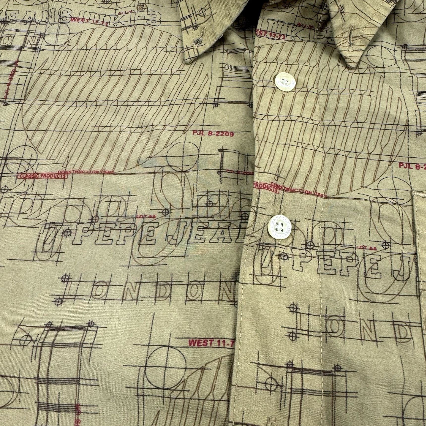 Vintage VINTAGE Pepe Jeans Button-Up Shirt Adult Medium Tan All Over Print 90s Punk, Long Sleeve, Brown, Graphic Print, Mens Size US M / EU 48-50 / 2 - 3 Thumbnail
