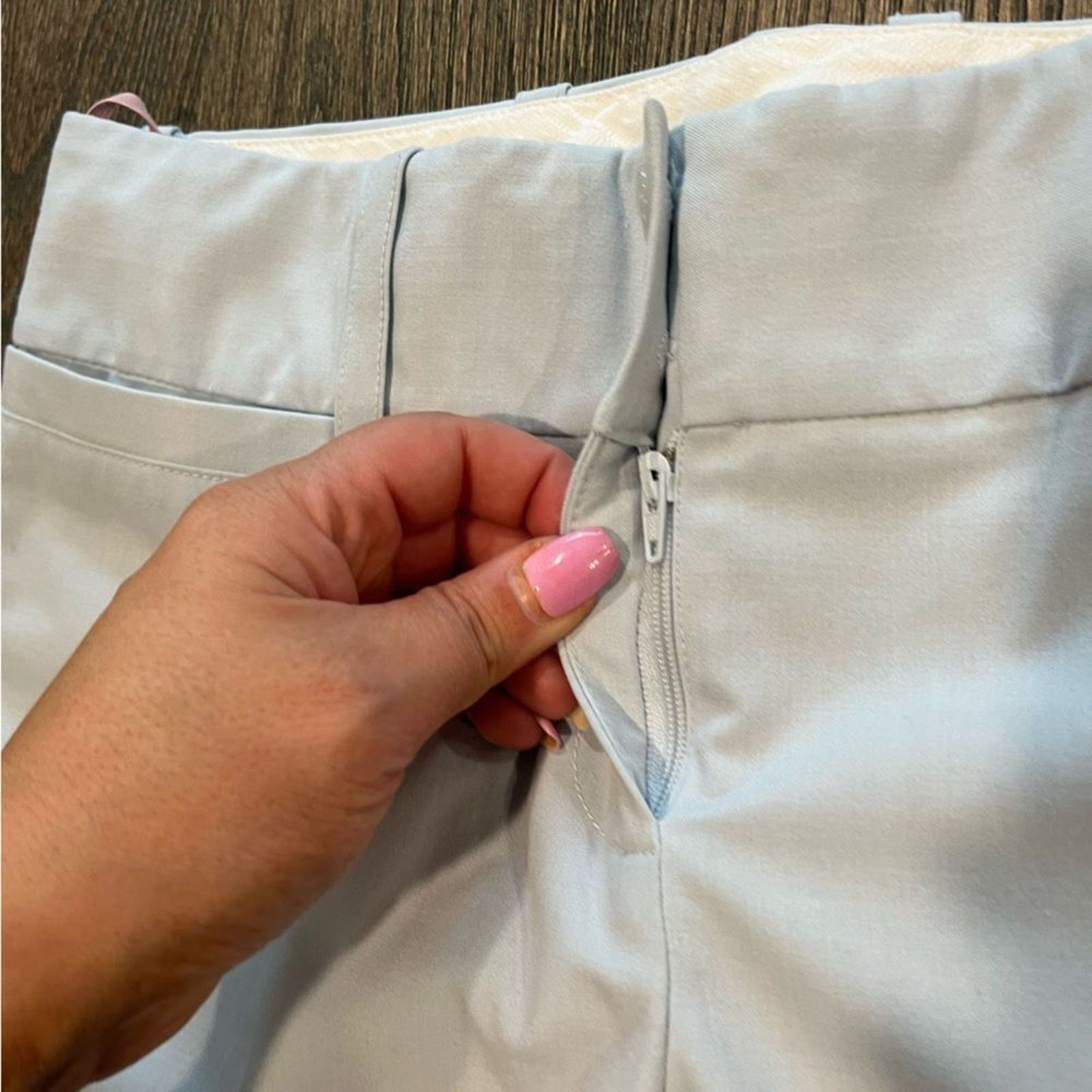 Loft Loft Light Baby Blue Capri Straight Leg Pants Size 4 Size 27" / US 4 / IT 40 - 6 Thumbnail