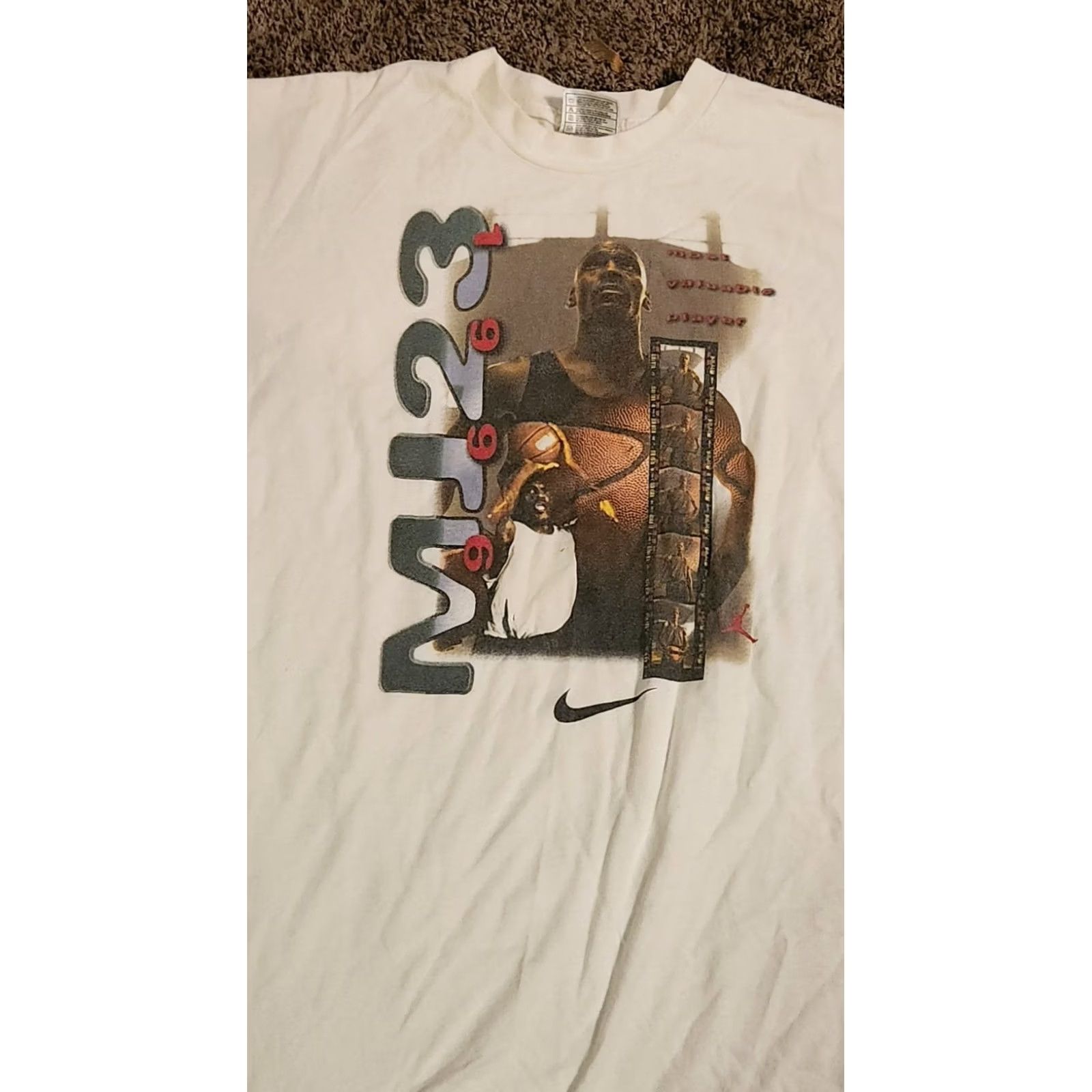 Nike VTG Nike Michael Jordan 1996 MVP T-Shirt Mens L White Chicago Bulls 90s Shirt Mens L Nike Air Jordan MVP Graphic Print Round Neck Short Sleeve NM-93s Size US L / EU 52-54 / 3 - 2 Thumbnail