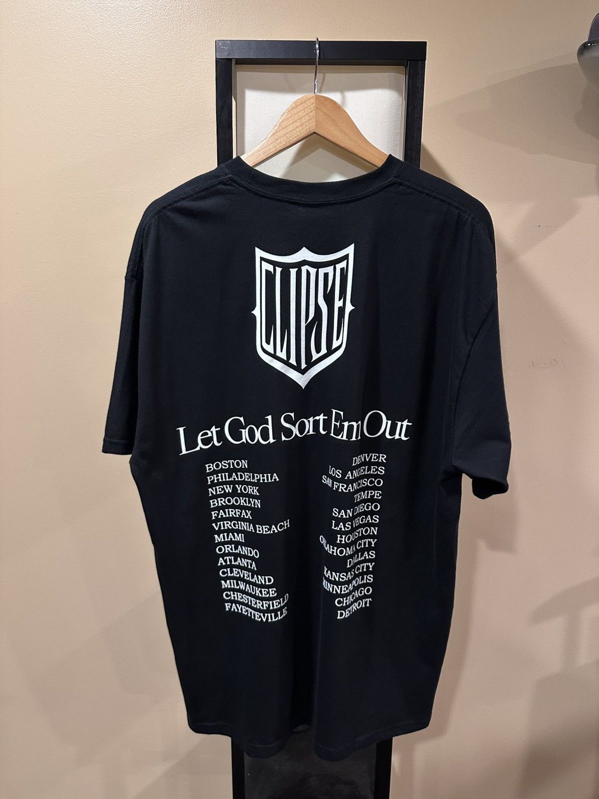 Rap Tees Clipse Prayer Hands “Let God Sort Em Out” Logo Tour Black T Size US XL / EU 56 / 4 - 2 Thumbnail