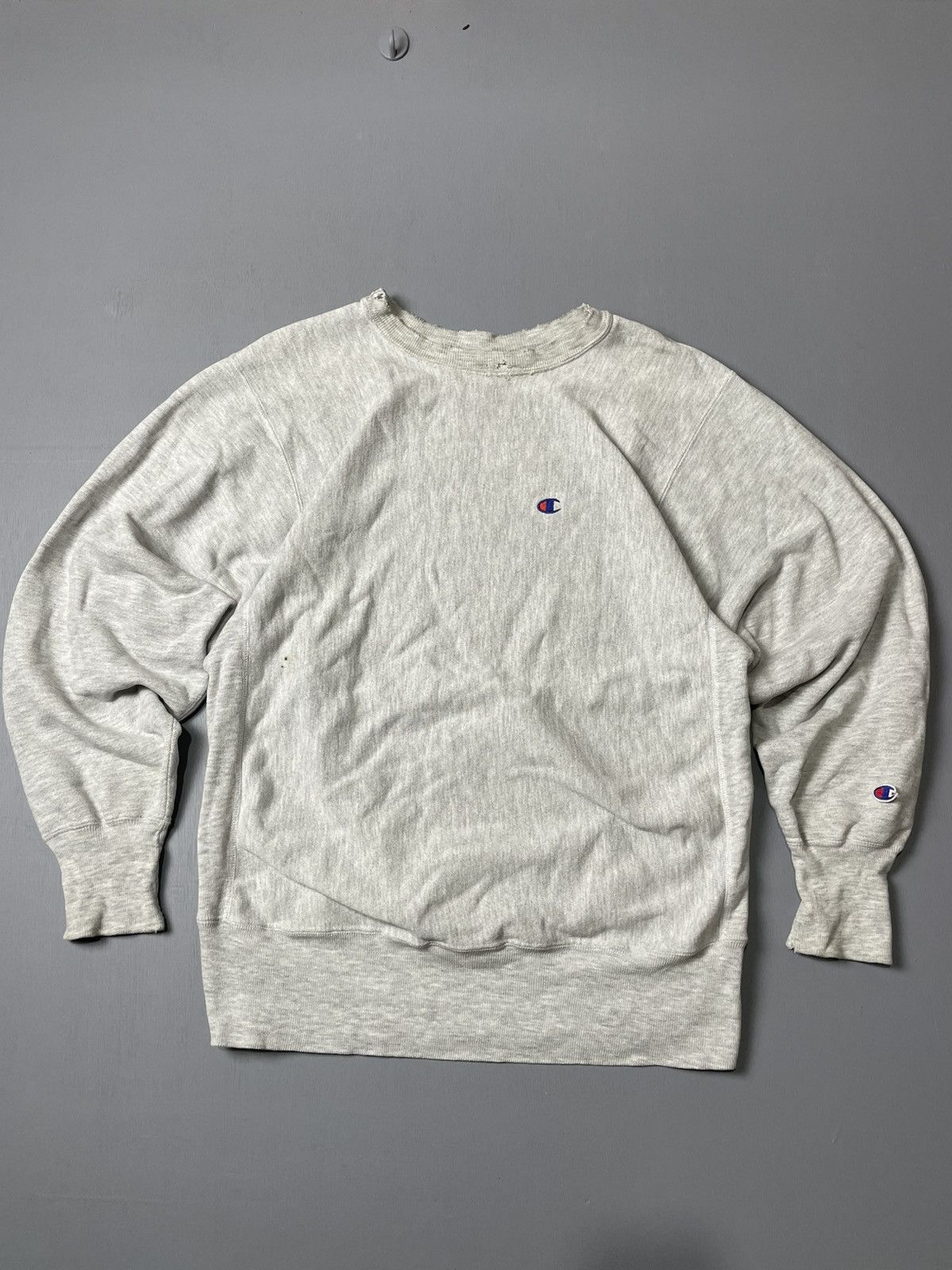 Champion Vintage 80’s distressed Champion reverse weave sweatshirt Size US L / EU 52-54 / 3 - 1 Thumbnail