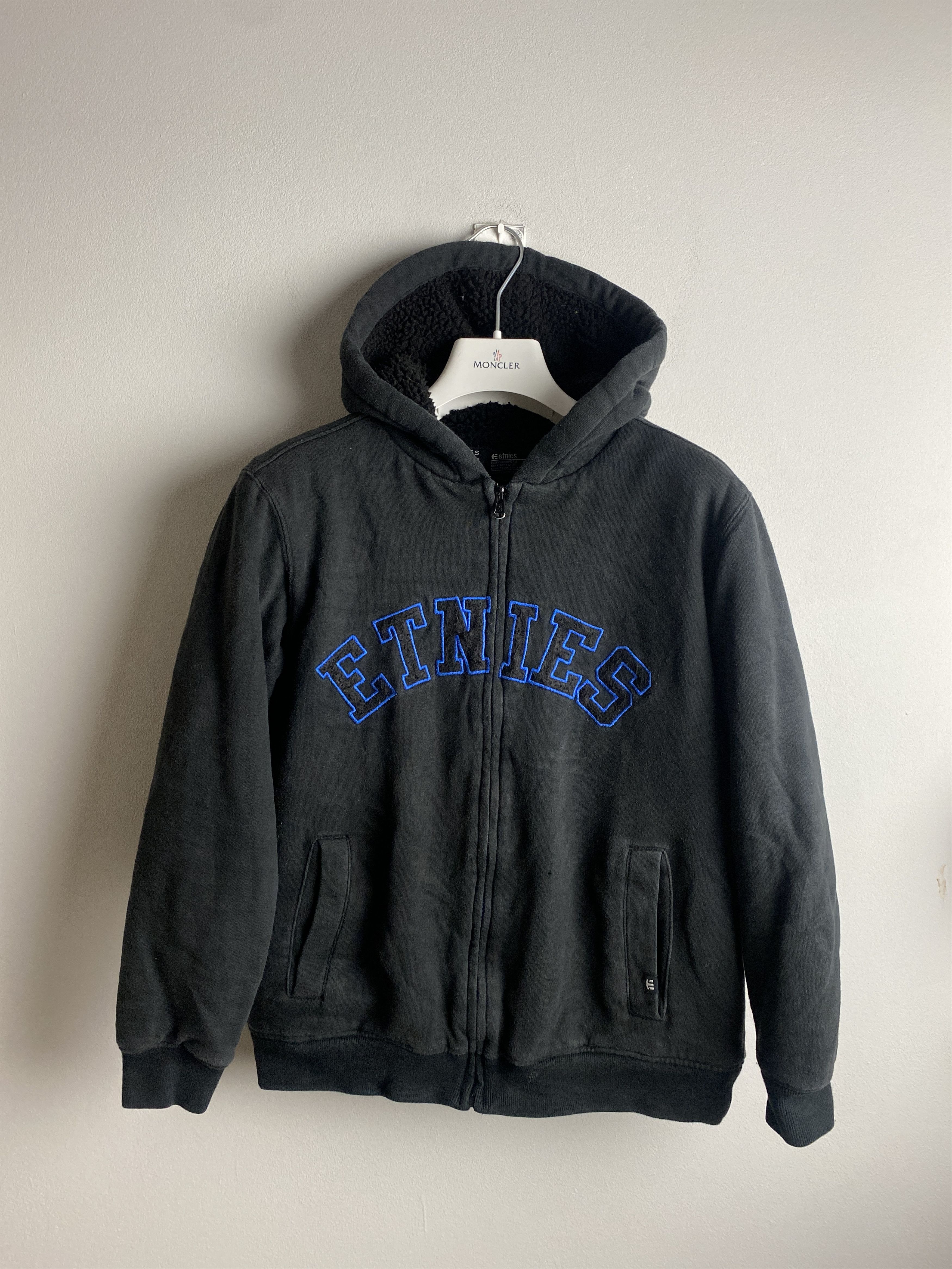 Etnies zip up hoodie hotsell
