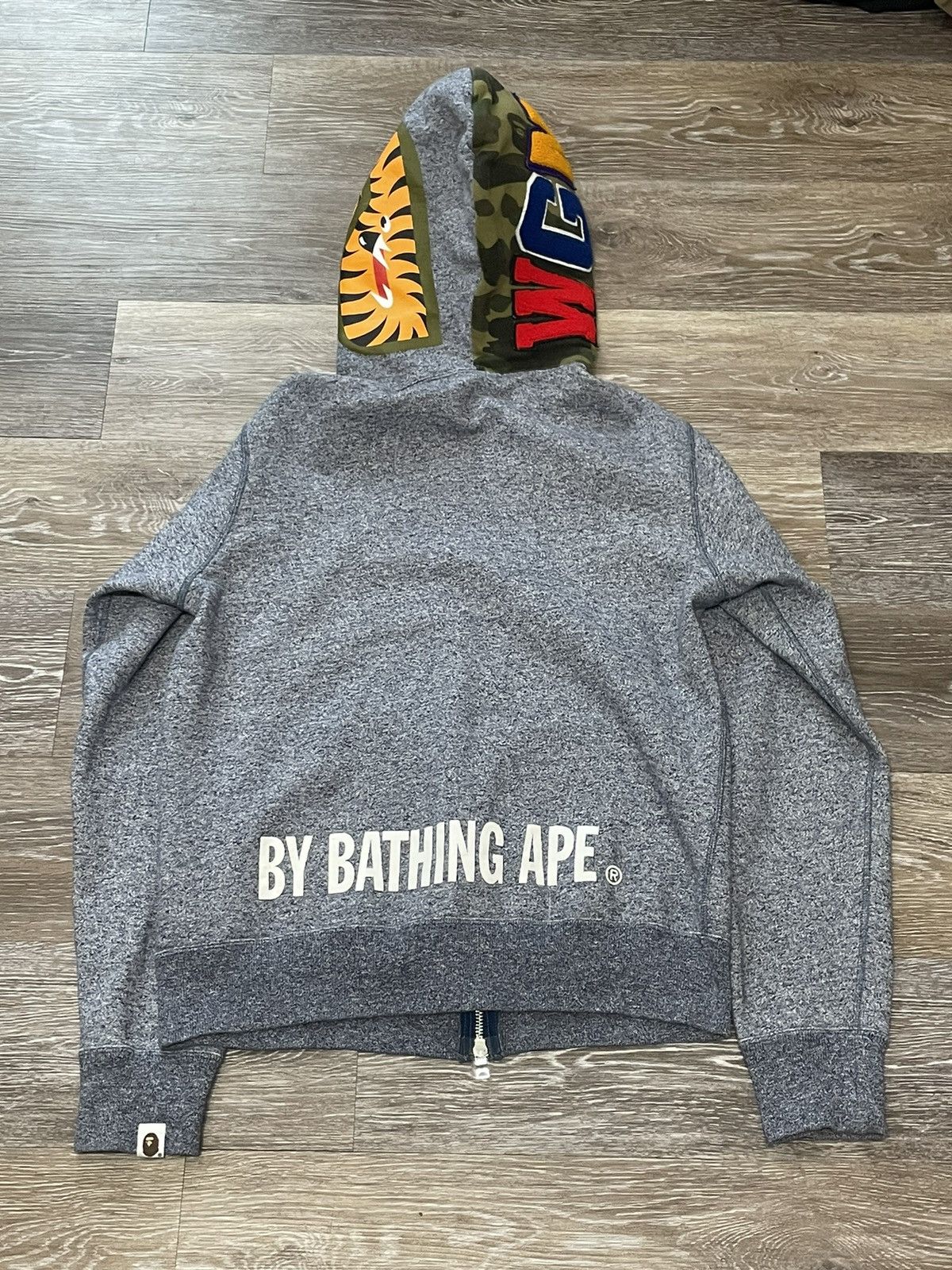 Bape 1st Camo Shark Zip Up Heather Ash Grey With Spellout On Back Size US M / EU 48-50 / 2 - 4 Thumbnail