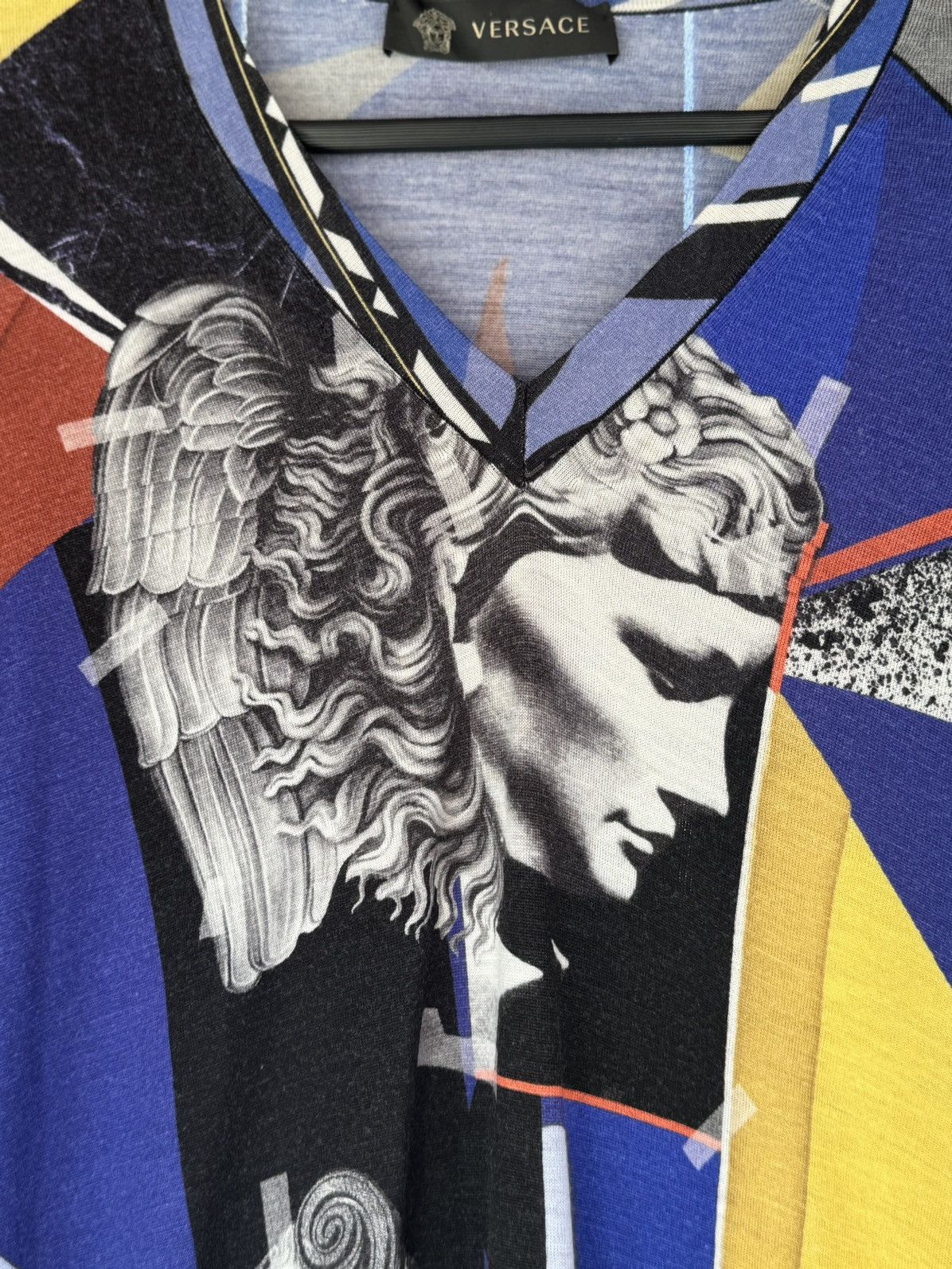 Versace VERSACE WOOL SWEATER with ANTIQUE PRINT size 52 Size US L / EU 52-54 / 3 - 5 Thumbnail
