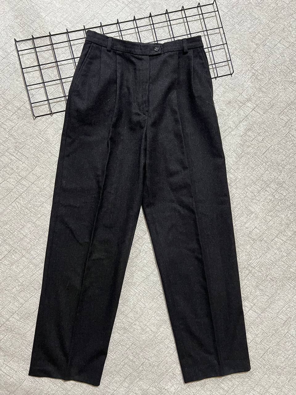 Burberry Vintage Burberrys Wool Casual Trousers Size 25" / US 0 / IT 36 - 1 Thumbnail