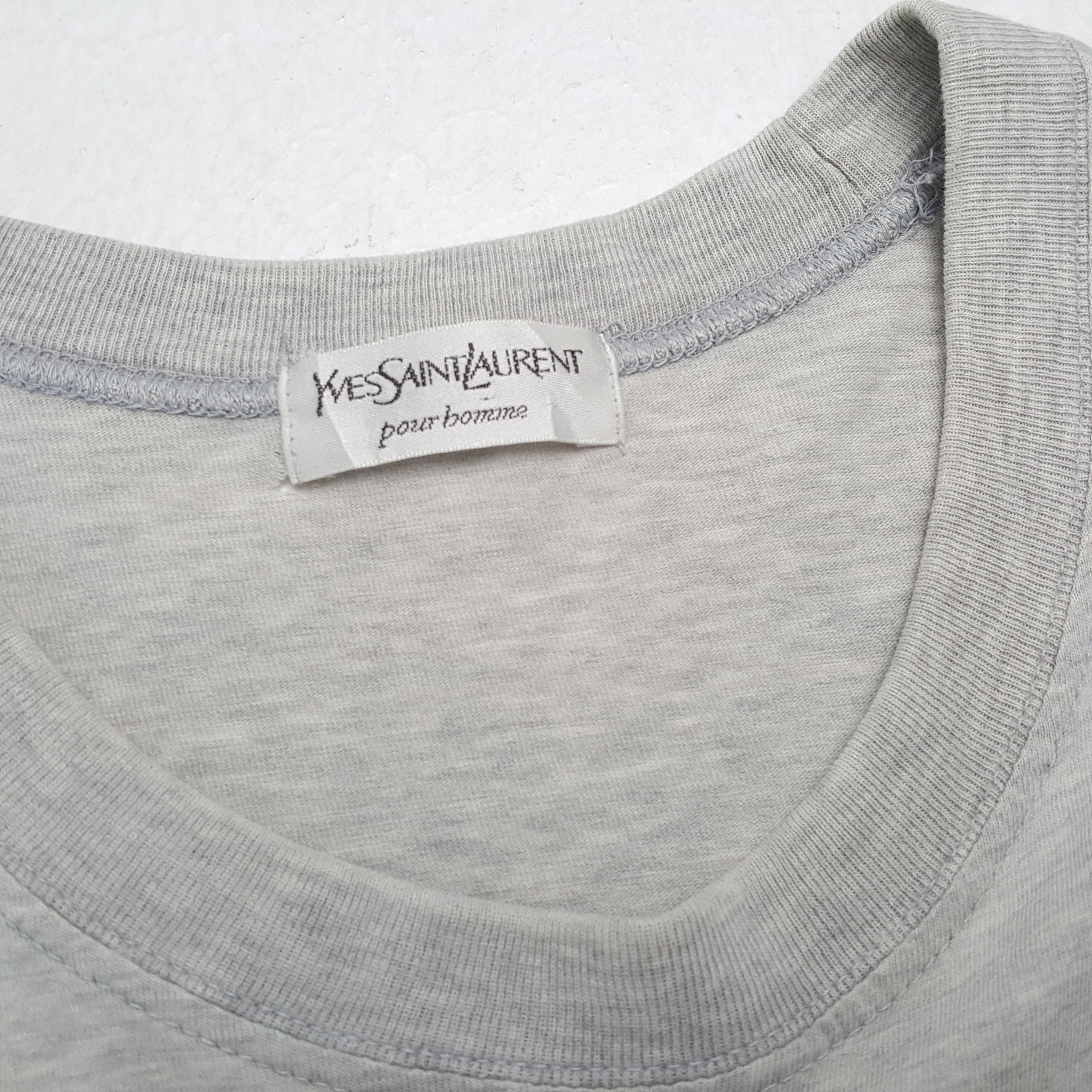 Vintage × Yves Saint Laurent YVES SAINT LAURENT Tshirt Spellout Center Logo Design Size US L / EU 52-54 / 3 - 7 Thumbnail