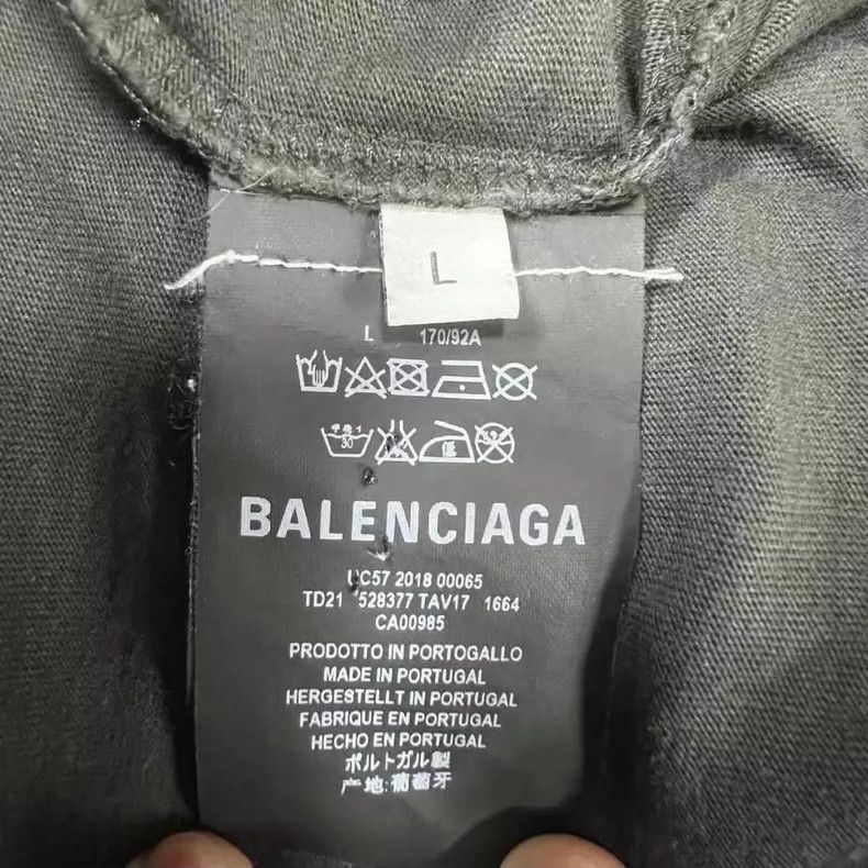 Balenciaga Balenciaga Back Spiral Line Slogan Embroidered Logo Short Size L / US 10 / IT 46 - 5 Thumbnail