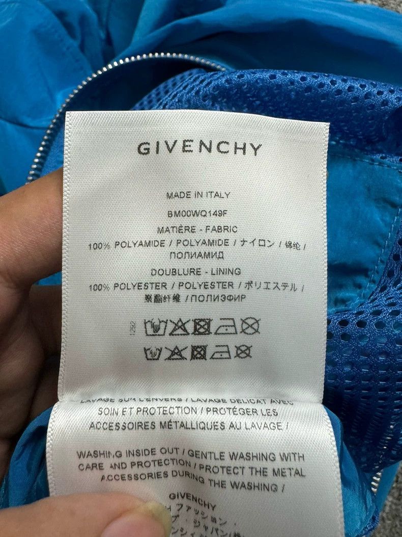 Givenchy Givenchy Blue Embroidered Logo Printed Pattern Zipper Jack Size US M / EU 48-50 / 2 - 5 Thumbnail