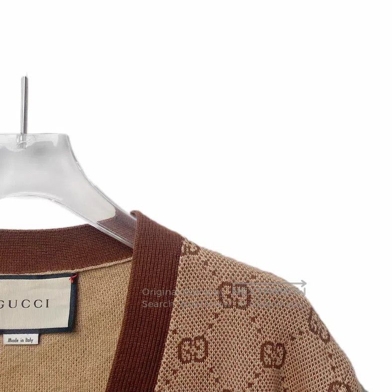 Gucci Gucci Brown logo jacquard full-printed wool V-neck single- Size M / US 6-8 / IT 42-44 - 3 Thumbnail