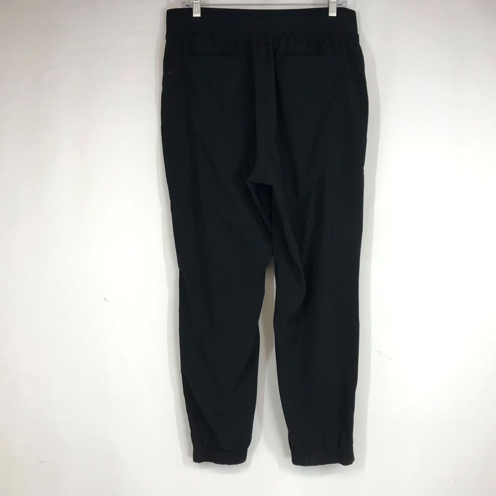Athleta ATHLETA - WOMEN'S 12- BLACK POLYESTER BLEND ELASTIC WAIST PULL-ON PANTS Size 34" / US 12 / IT 48 - 4 Thumbnail