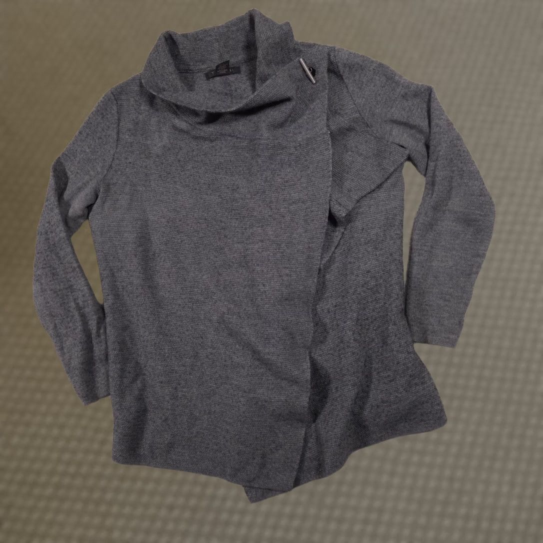 Vintage Tahari Sweater Tunic Womens M Gray Cowl Knit Long Sleeve Asymmetrical Front Overlay Casual Winter VINTAGE? Size M / US 6-8 / IT 42-44 - 1 Thumbnail