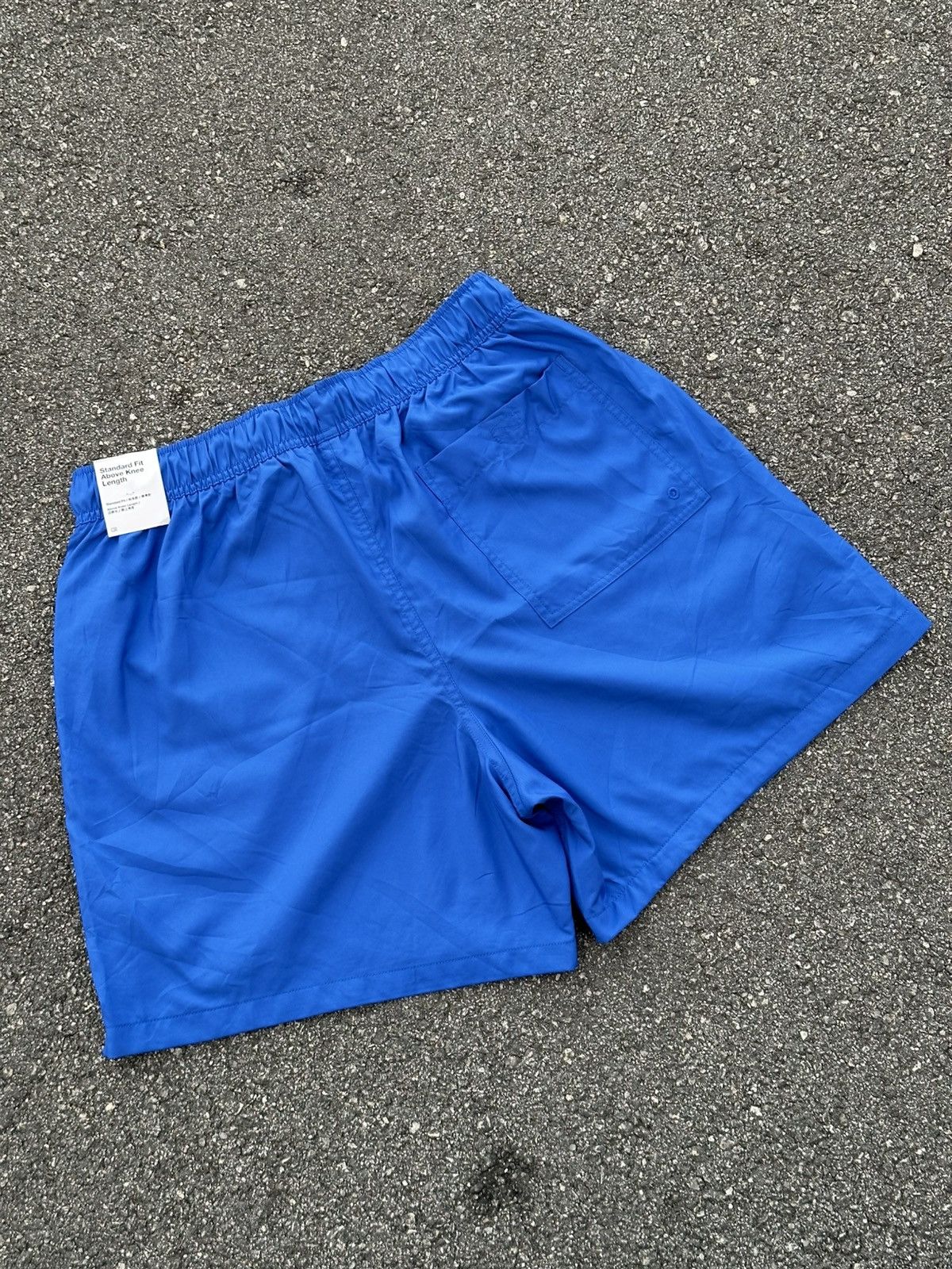 Nike Nike Club Men's Woven Flow Shorts in Game Royal blue. Size US 30 / EU 46 - 5 Thumbnail