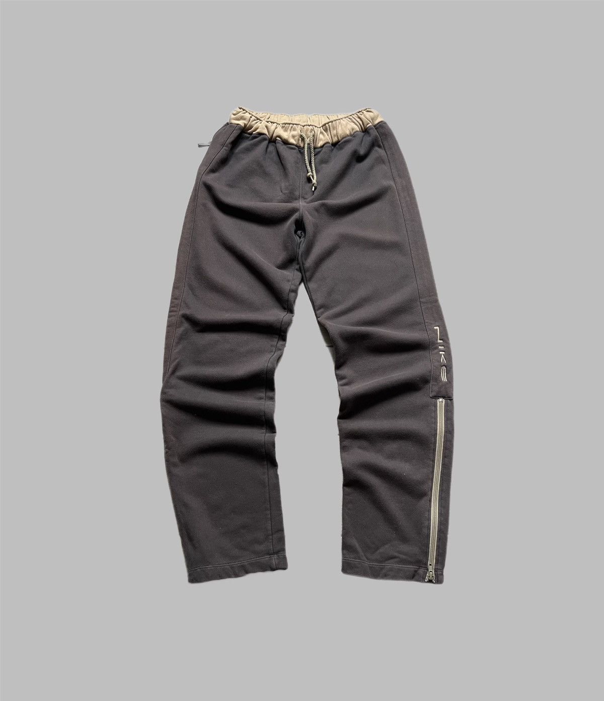 Nike × Vintage NIKE VINTAGE TRACK BROWN PANTS RARE DRILL JOGGER Size US 30 / EU 46 - 1 Thumbnail