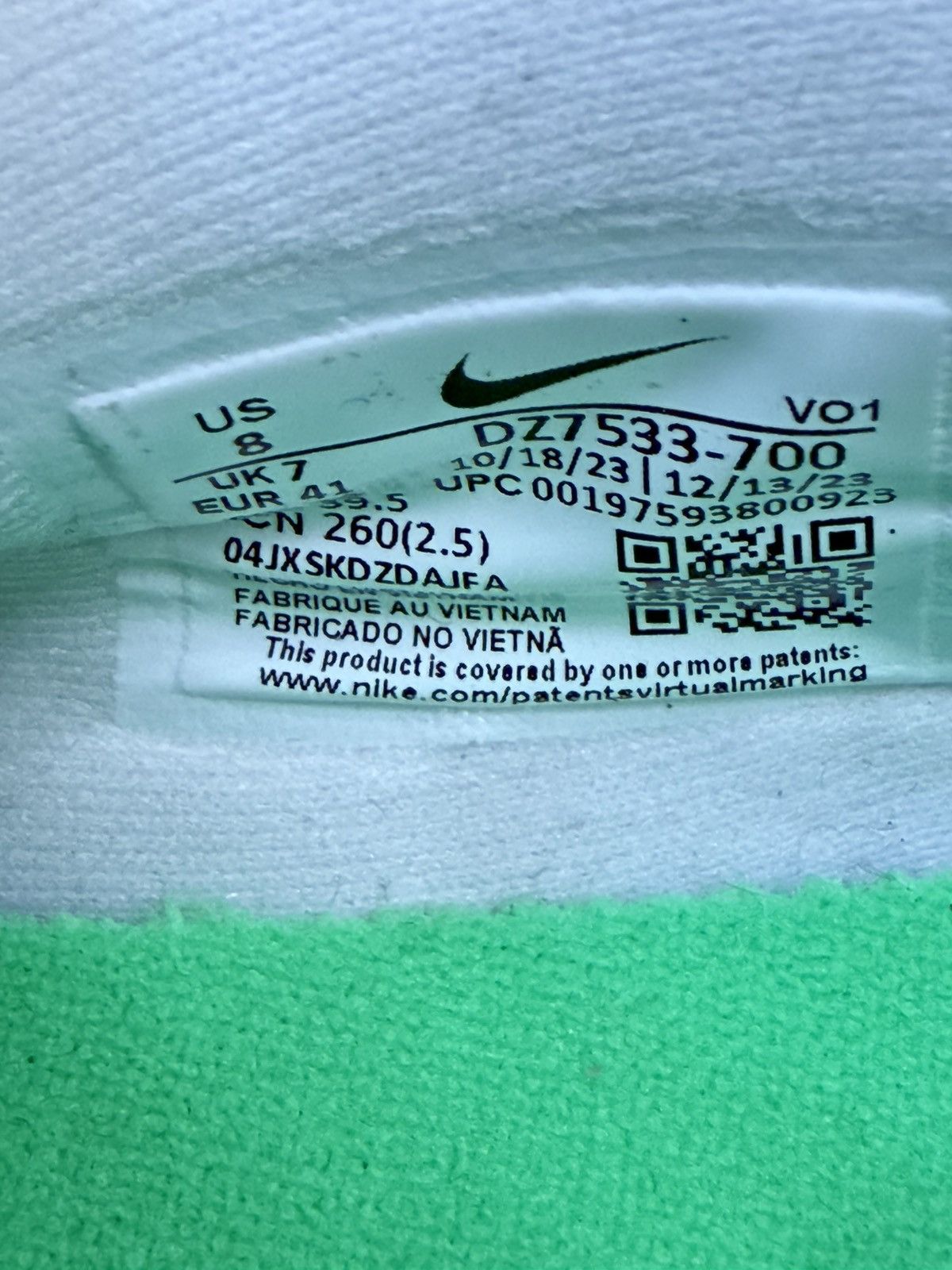 Nike Nike Giannis Immortality 3 Soft Yellow Green – Men’s Size 8 Size US 8 / EU 41 - 8 Thumbnail