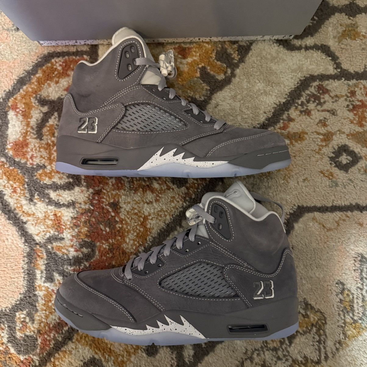 Nike Wolf Grey Jordan 5 Size US 9 / EU 42 - 1 Thumbnail
