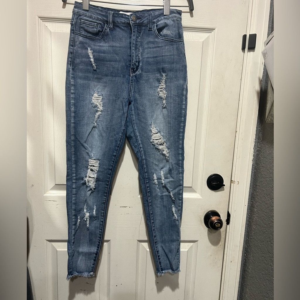 Kancan USA Kancan distressed skinny jeans #Distressed#chic #SkinnyJeans Size 28" / US 6 / IT 42 - 2 Thumbnail