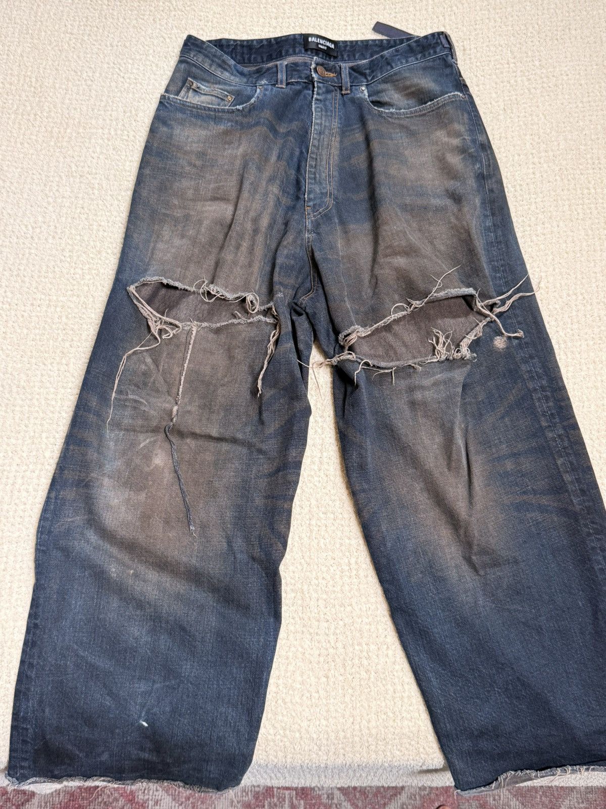 Balenciaga Balenciaga Skater Pant Dirty Dark Blue Denim Prototype Size US 30 / EU 46 - 11 Thumbnail