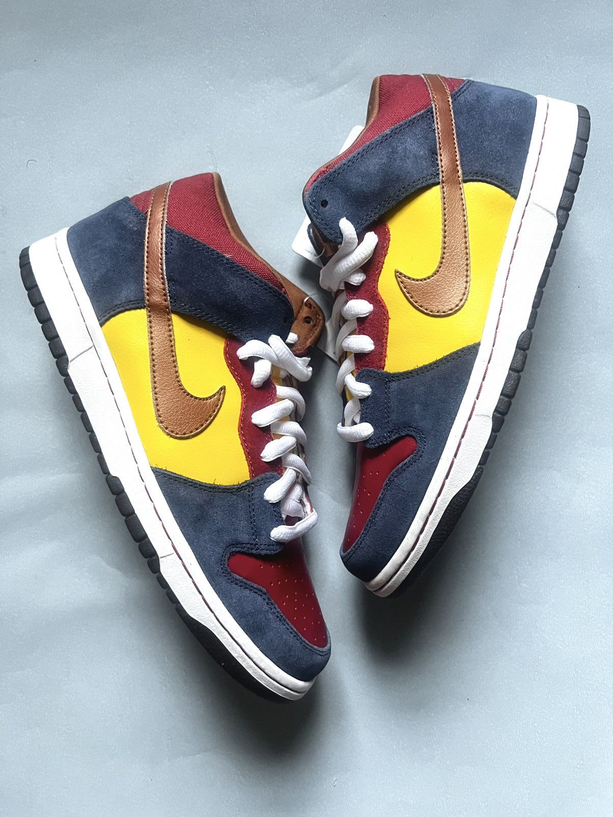 image of Nike Sb Dunk Mid Varsity Maize/metallic Cognac Unreleased Shoes in Gold, Men's (Size 9)