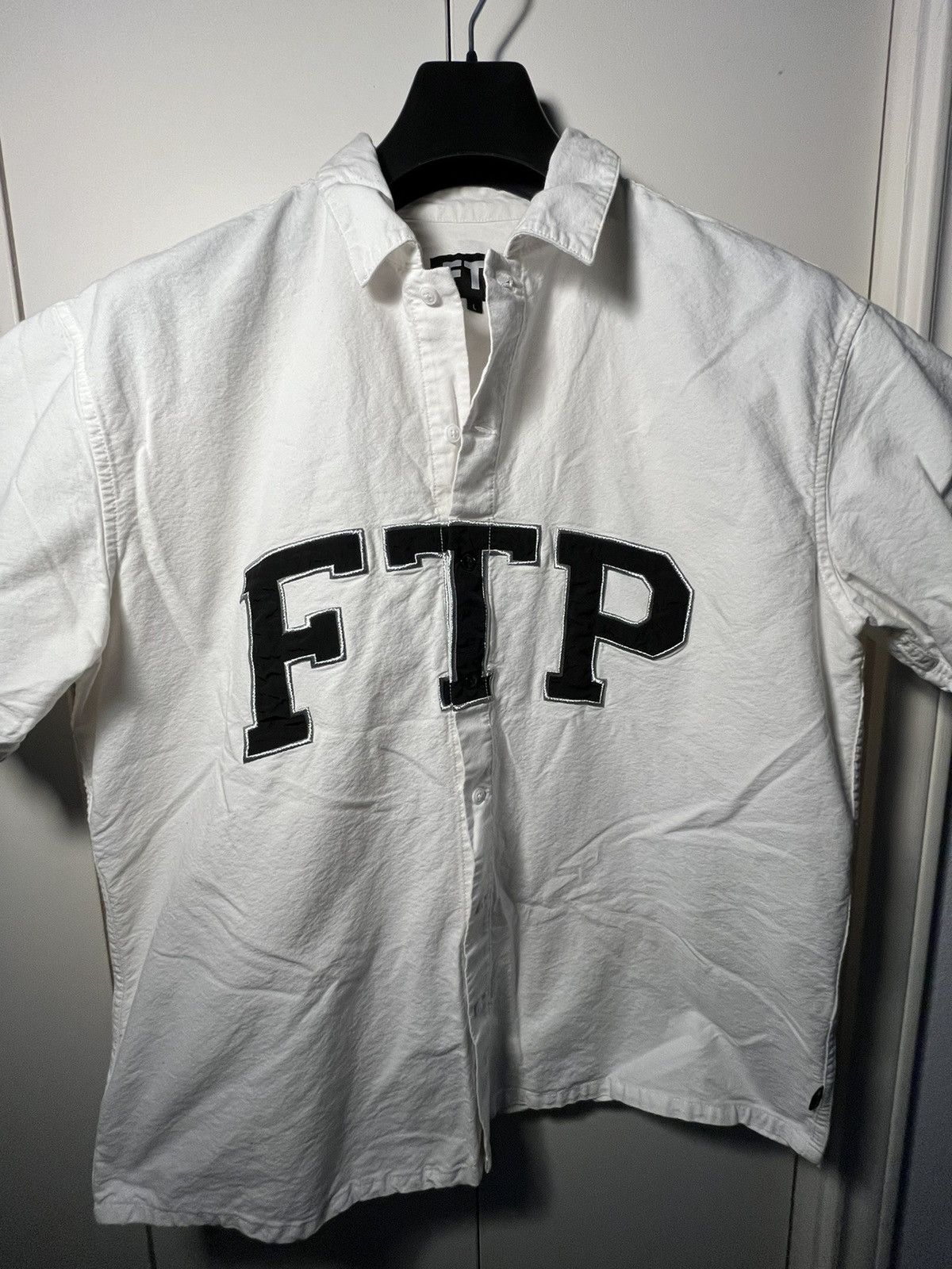 Fuck The Population FTP WHITE BUTTON UP ARCH LOGO Size US L / EU 52-54 / 3 - 1 Thumbnail