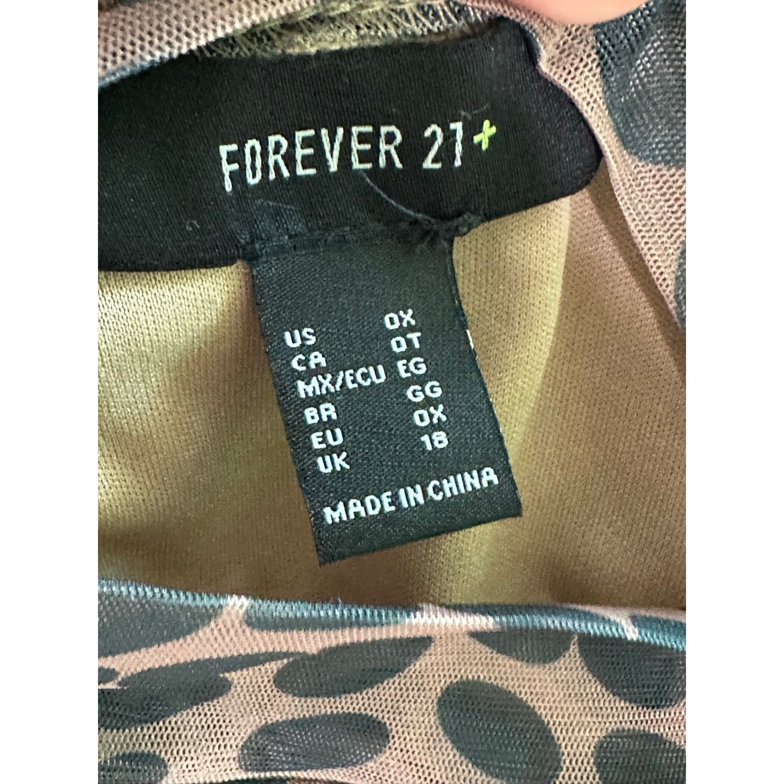 Forever 21 Forever 21 beige black polka dots long sleeves size 0X Size XS / US 0-2 / IT 36-38 - 3 Thumbnail