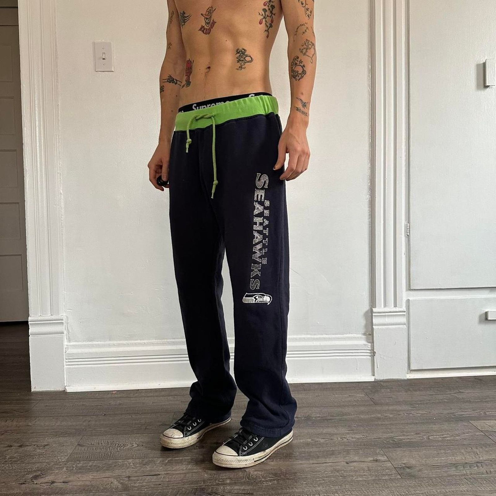 NFL × Vintage Vintage Y2K Seattle Seahawks Cotton NFL Football Sweatpants Size 28" / US 6 / IT 42 - 6 Thumbnail