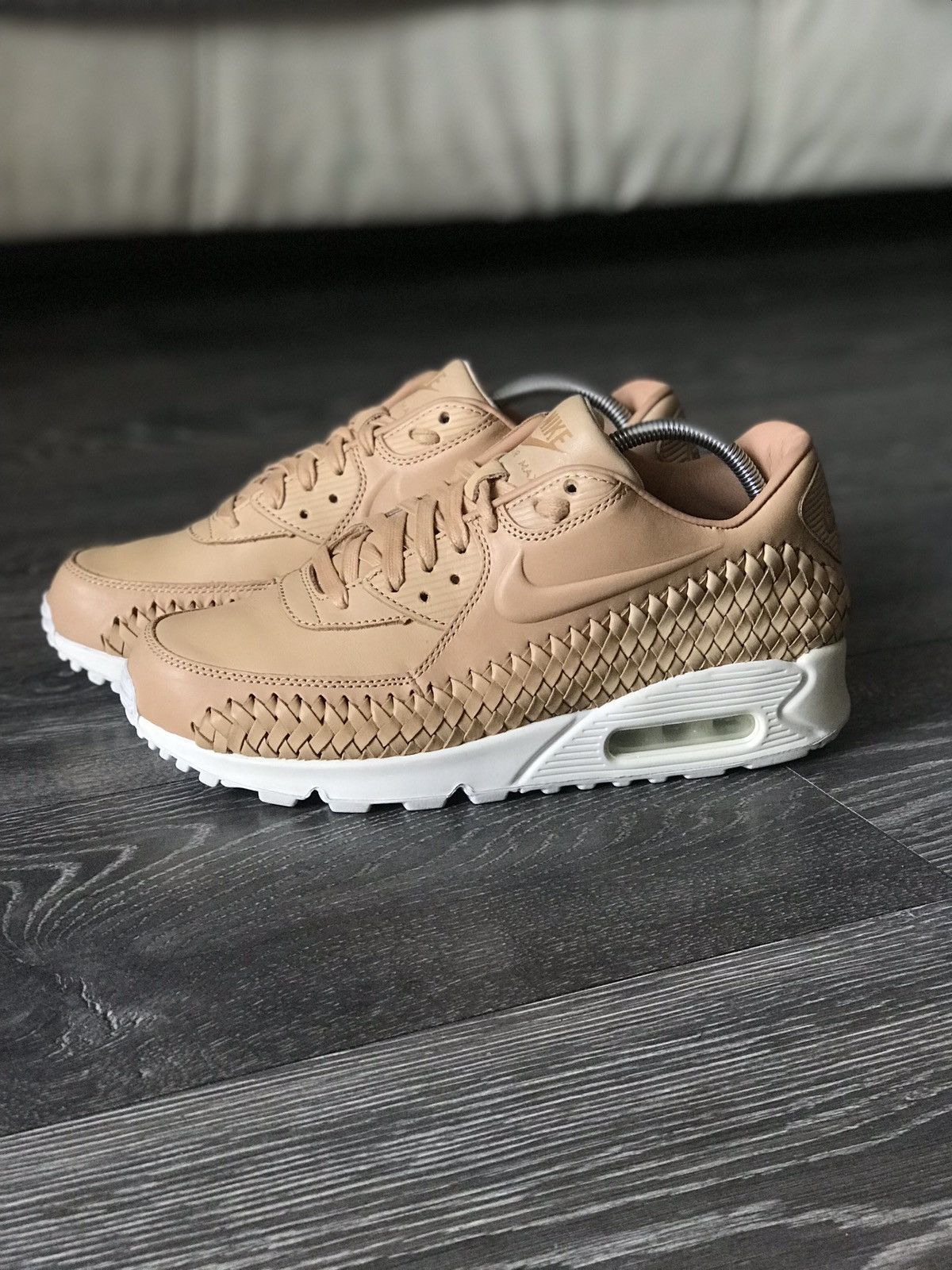tan womens nike air max