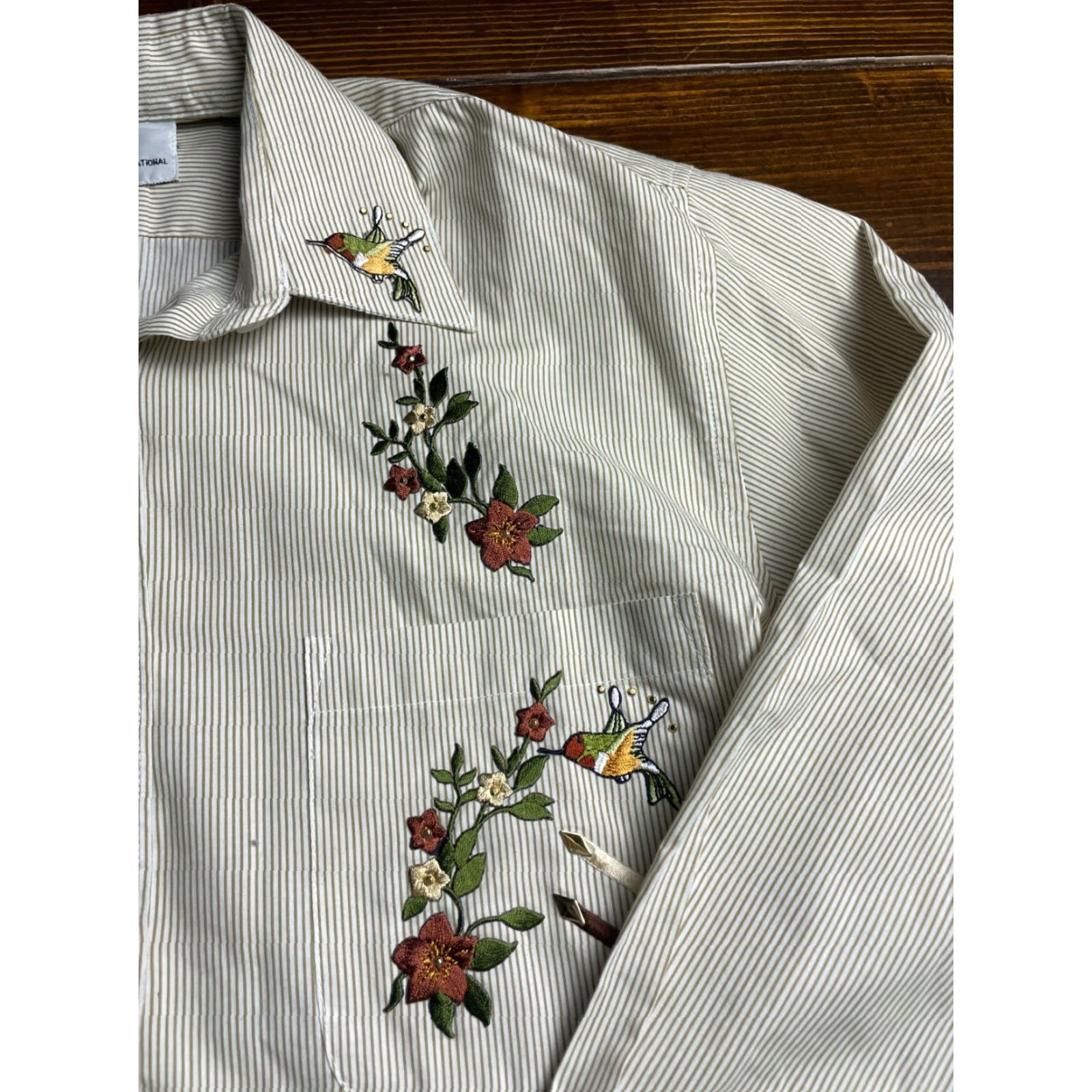 Vintage Las Olas Shirt Womens Small Cream Brown Striped Floral Embroidered Humming Bird Size S / US 4 / IT 40 - 3 Thumbnail