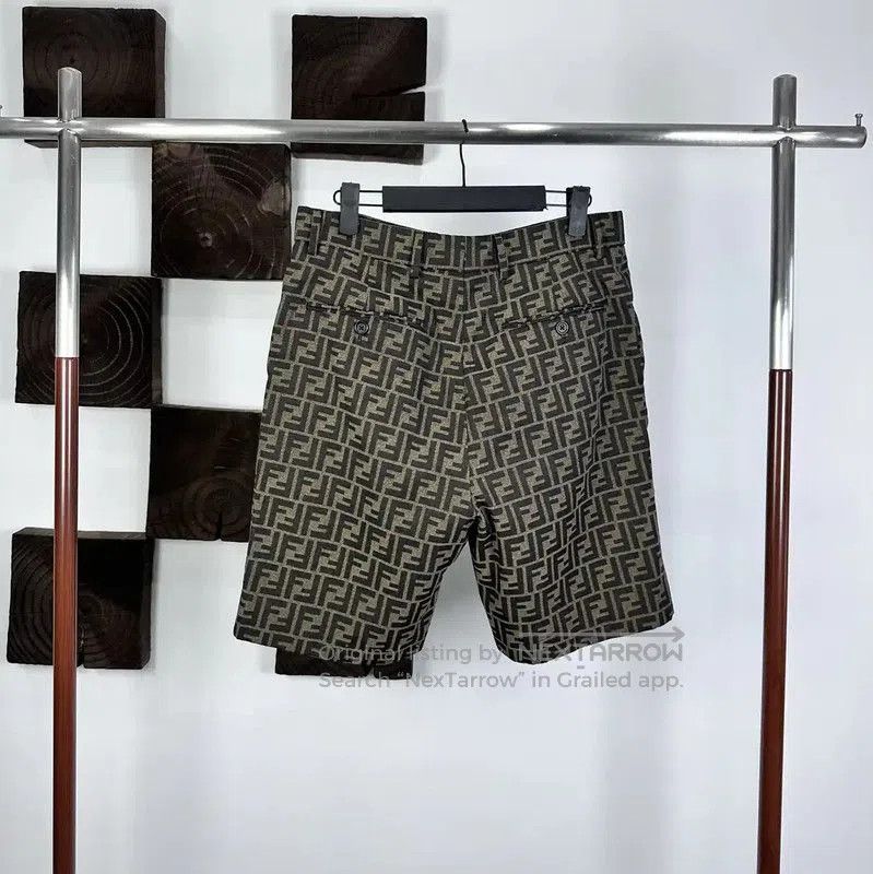 Other Fendi Casual Pants in Ginger Yellow Polyester . Size US 34 / EU 50 - 2 Thumbnail