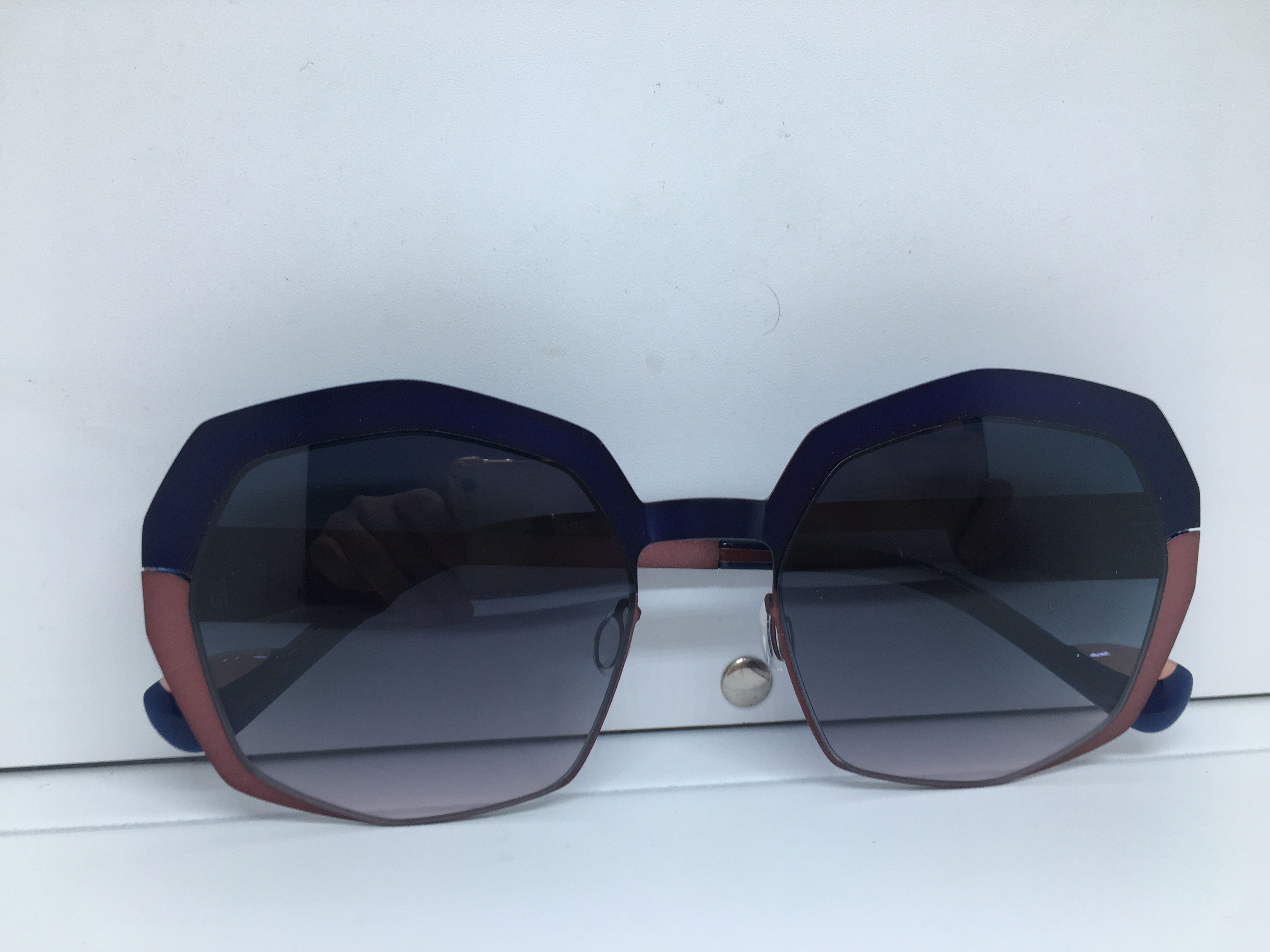 Other CAROLINE ABRAM JADE Oversize Sunglasses Frame Size ONE SIZE - 5 Thumbnail