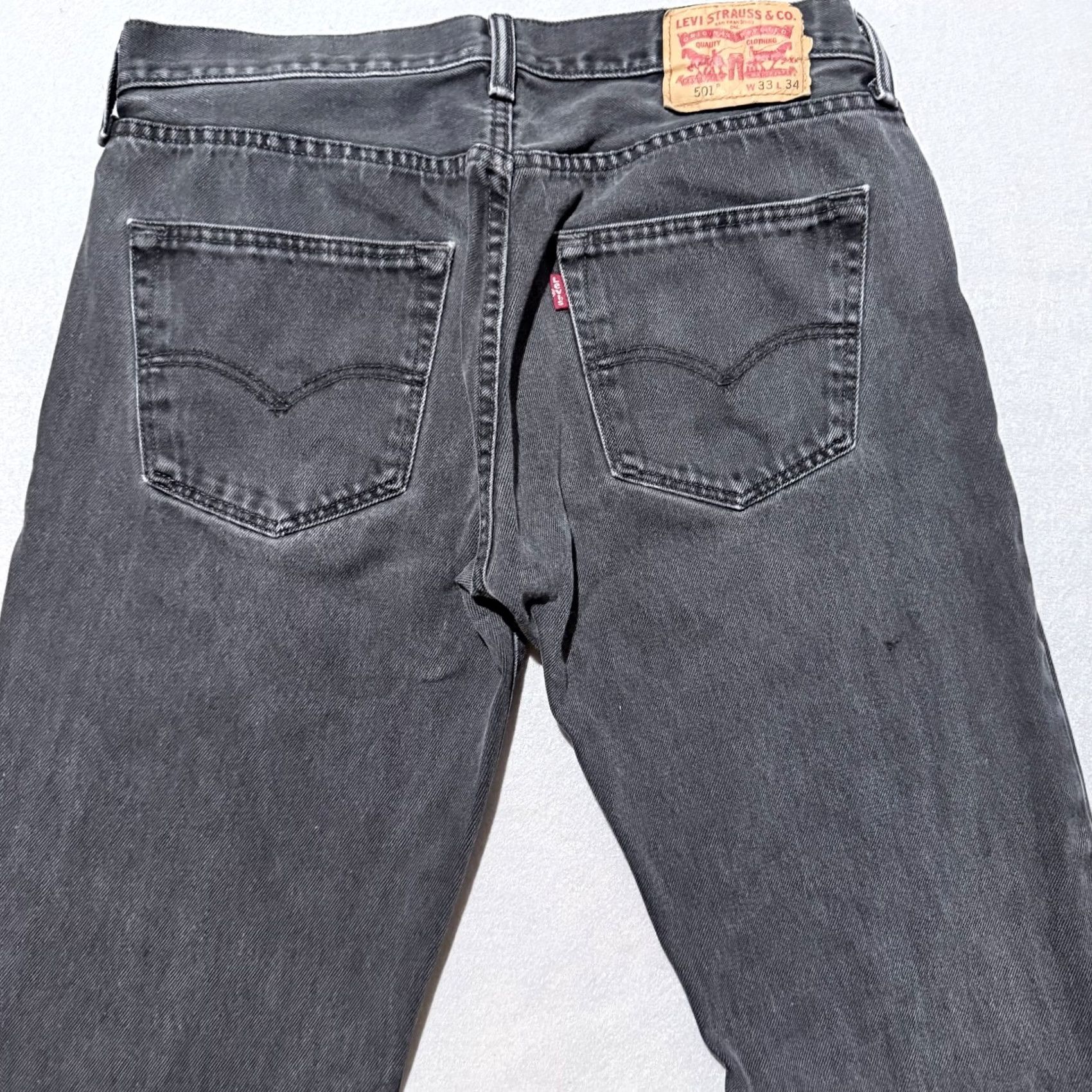 Levi's Levi’s 501 Original Jeans Mens Black Denim Mid Rise Classic Straight 33x31 5-Pocket Design Button US Size US 33 - 4 Thumbnail