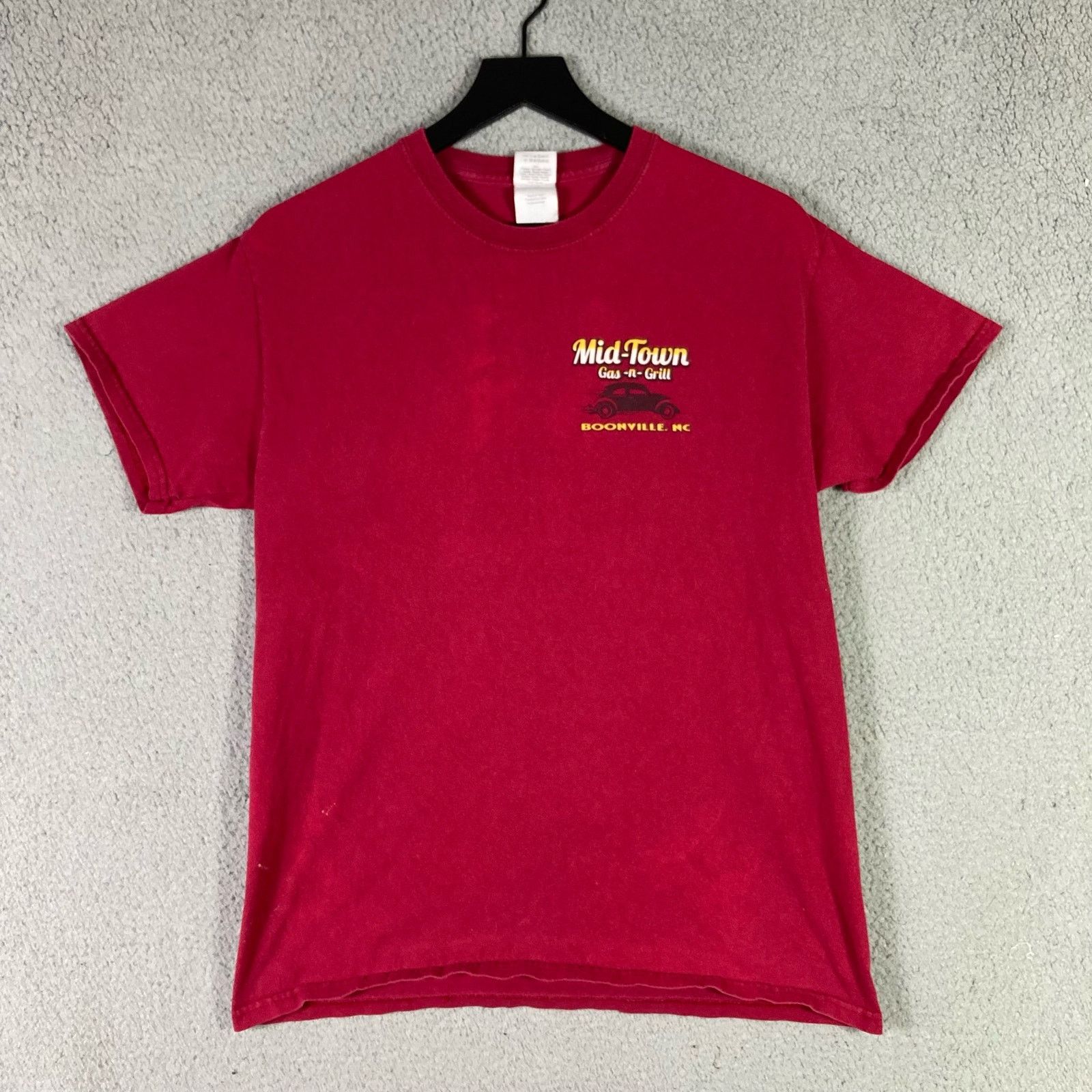 Gildan Booneville NC Gas N Grill Shirt Men's M Vintage Retro Size US M / EU 48-50 / 2 - 4 Thumbnail