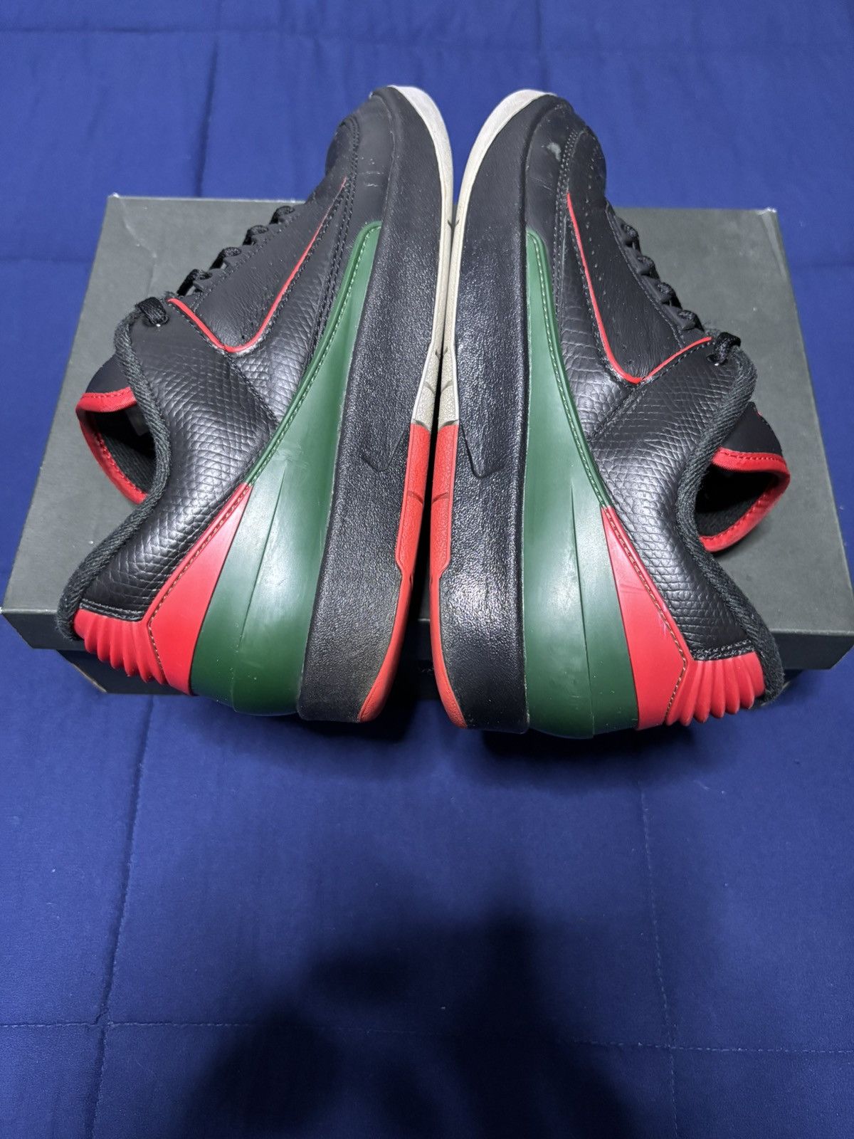 Jordan Brand Jordan 2 Retro Low Christmas 2023 Size 10 Size US 10 / EU 43 - 2 Thumbnail