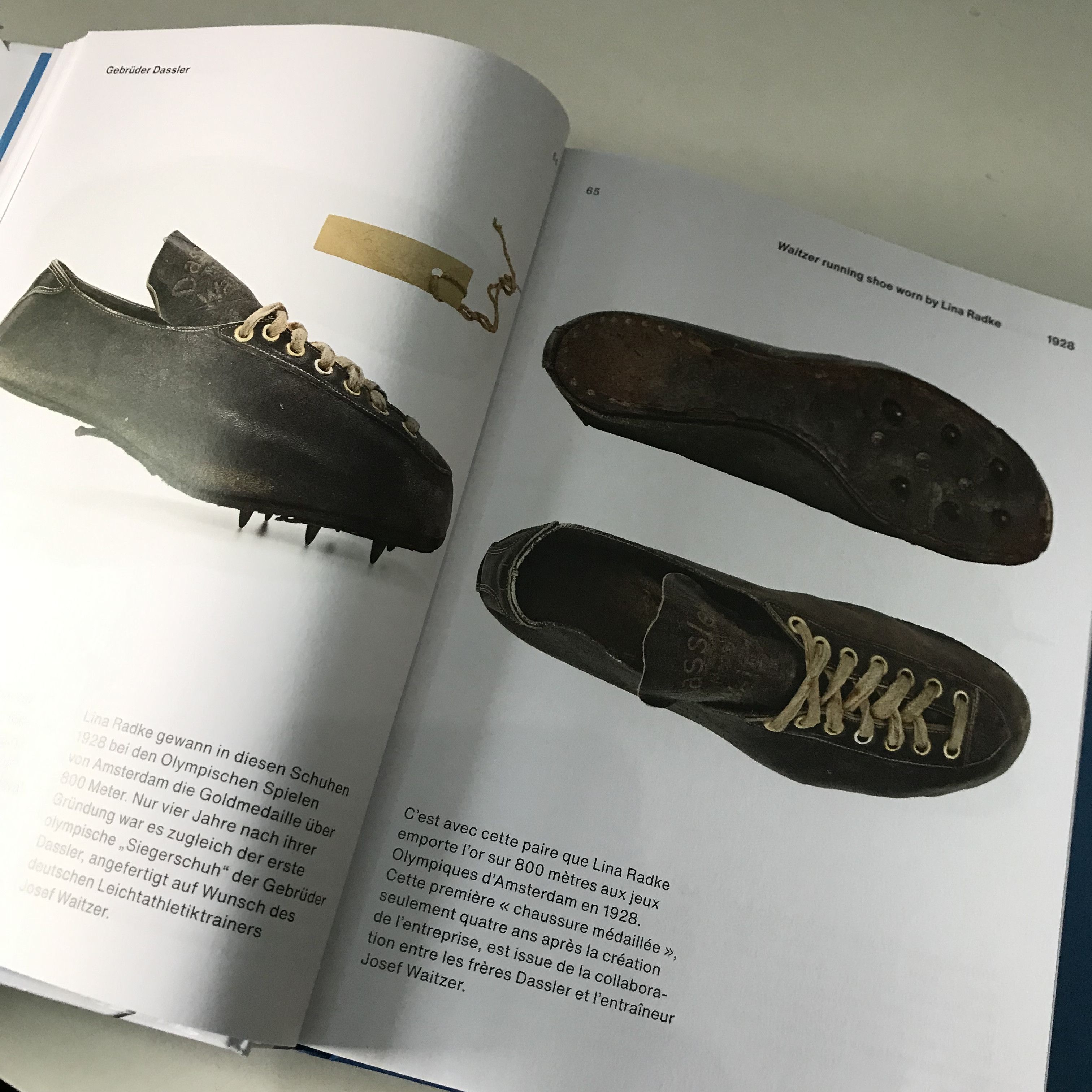 Adidas × Hypebeast × Infinite Archives ADIDAS ARCHIVE BOOK TASCHEN THE FOOTWEAR COLLECTION Sneakers Size ONE SIZE - 6 Thumbnail