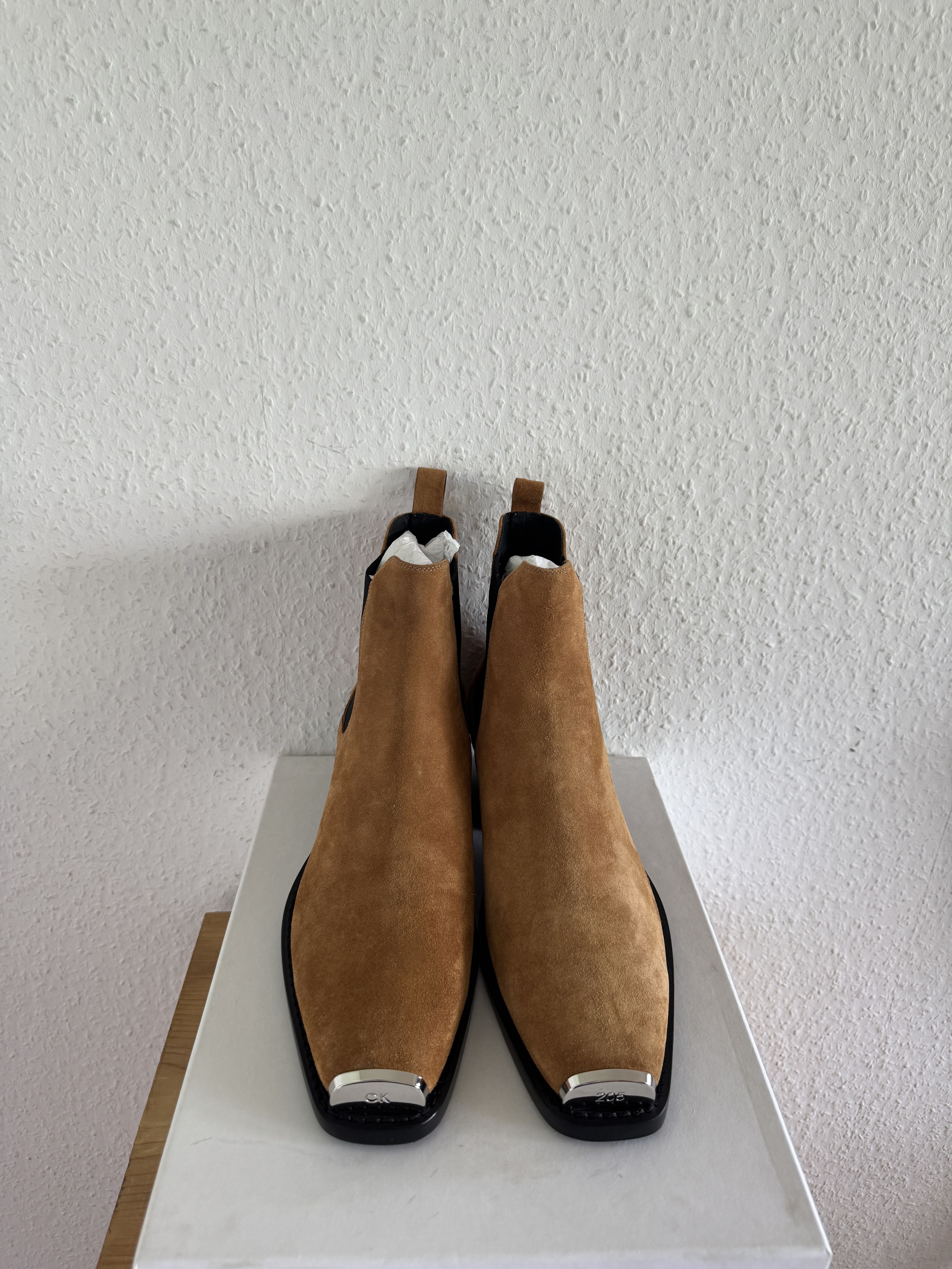 Calvin Klein 205W39NYC Walnut Suede Chelsea Boot Size US 12 / EU 45 - 2 Thumbnail
