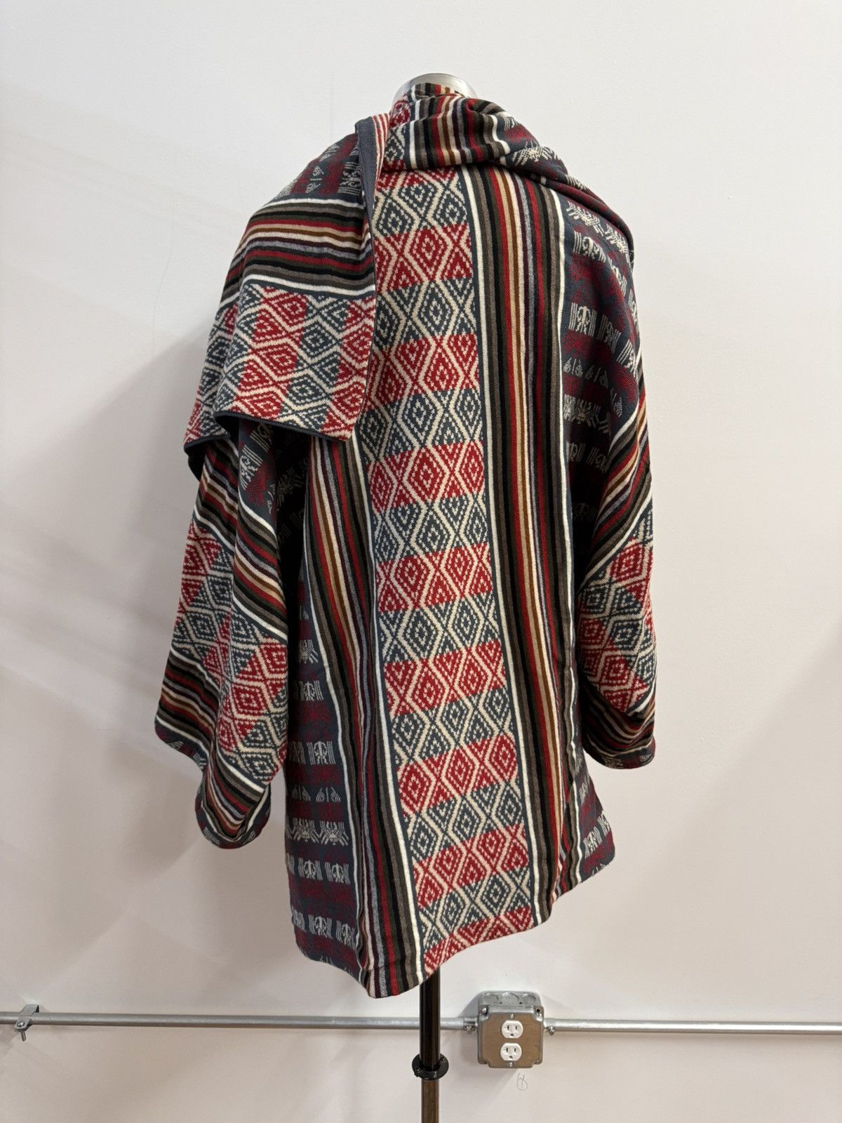 Alexander McQueen Alexander McQueen Lee-Era 100% Wool Jacquard Hooded Poncho Size US M / EU 48-50 / 2 - 3 Thumbnail