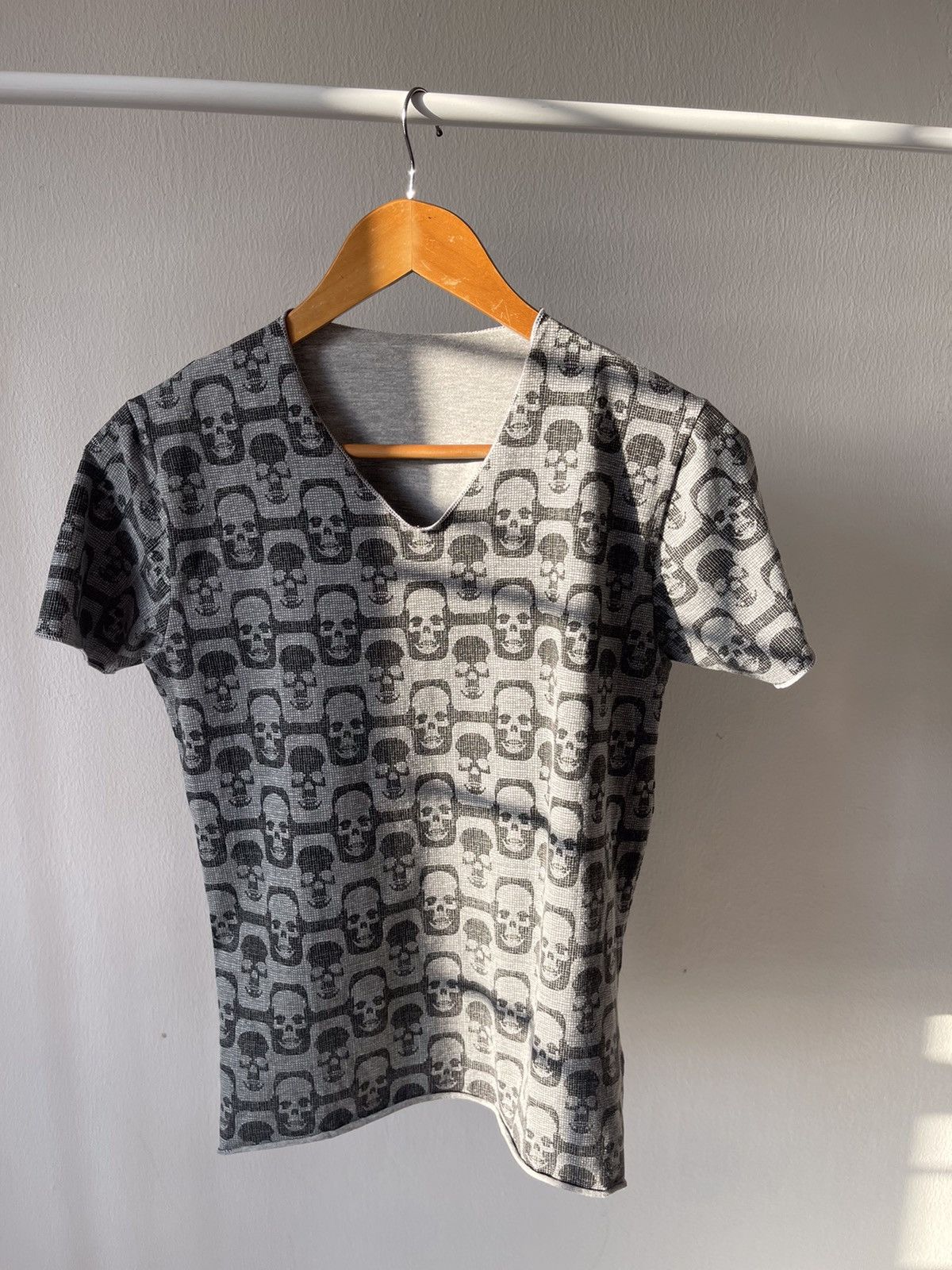Lucien Pellat-Finet 2000s Lucien Pellat Finet Skull Overprint Cropped Tee Size US S / EU 44-46 / 1 - 4 Thumbnail
