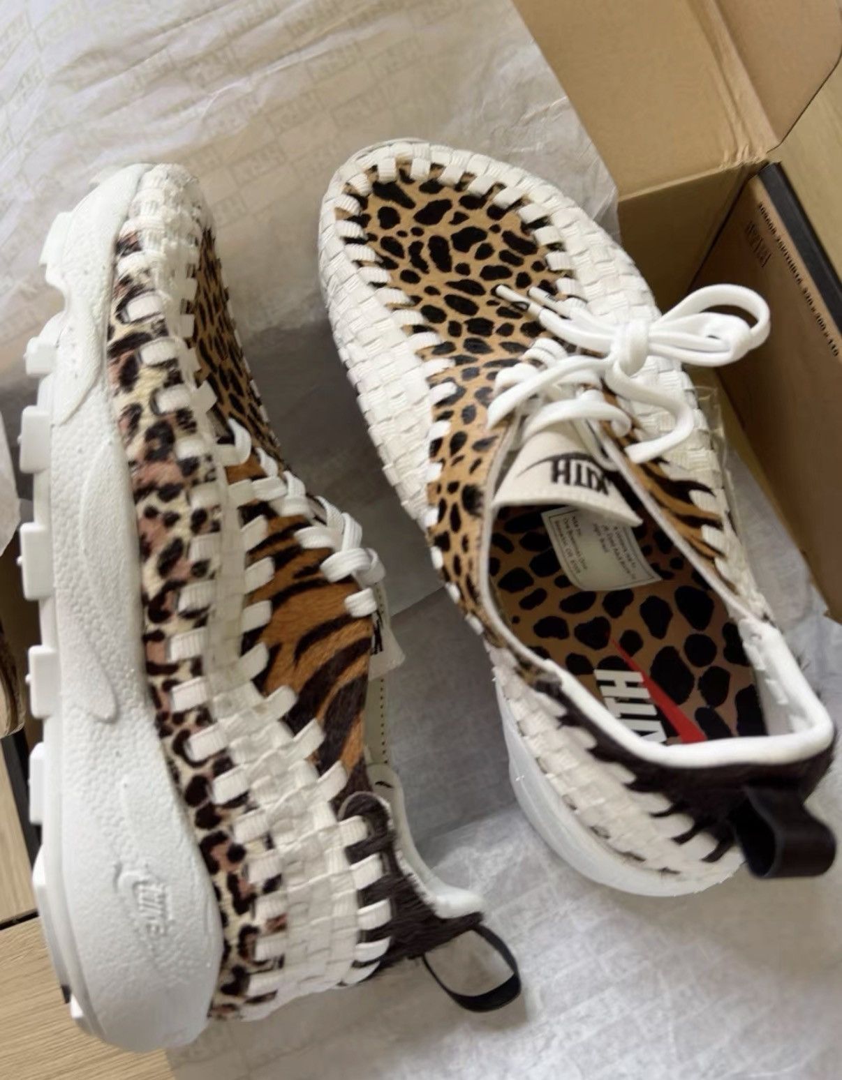 Nike Nike x Kith Footscape Woven Limited Edition Sneakers J44 Size US 7.5 / IT 37.5 - 1 Thumbnail